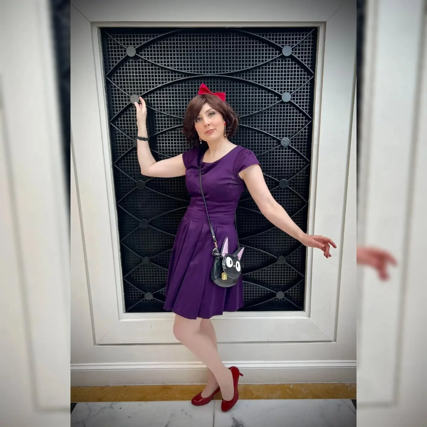 One day, I'm going to master posing for photos. Until then, I rely on the kindness of friends to move my limbs into something approaching acceptable positions.

Thank you @binkxy for this lovely photo of my Kiki at Katsucon and to @cupcake_cosplay fo