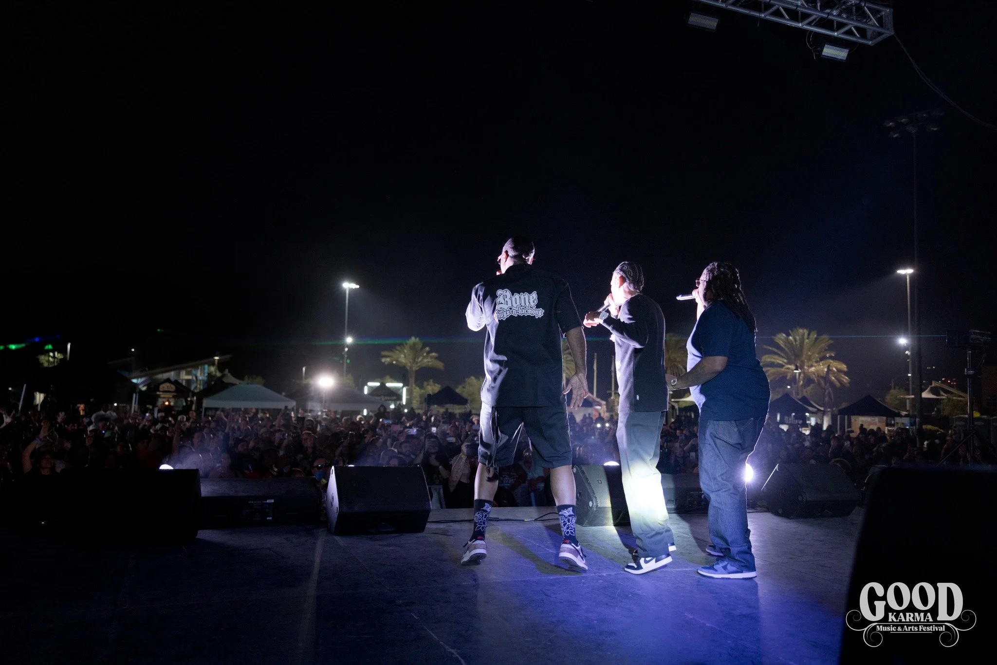 Flashback Friday - @btnhlive live on stage at GKMAF 2023

Re-living the memories is the best part 🎤

📸 - @andyryan_photo

#bonethugs #bonethugsnharmony #goodkarma #goodkarmafest #bonethugsandharmony #krayziebone #bizzybone #lazybone #yesican #santa