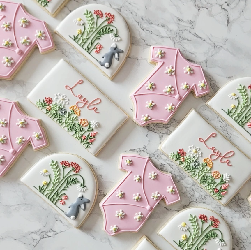 baby shower sugar cookie by Monari.png