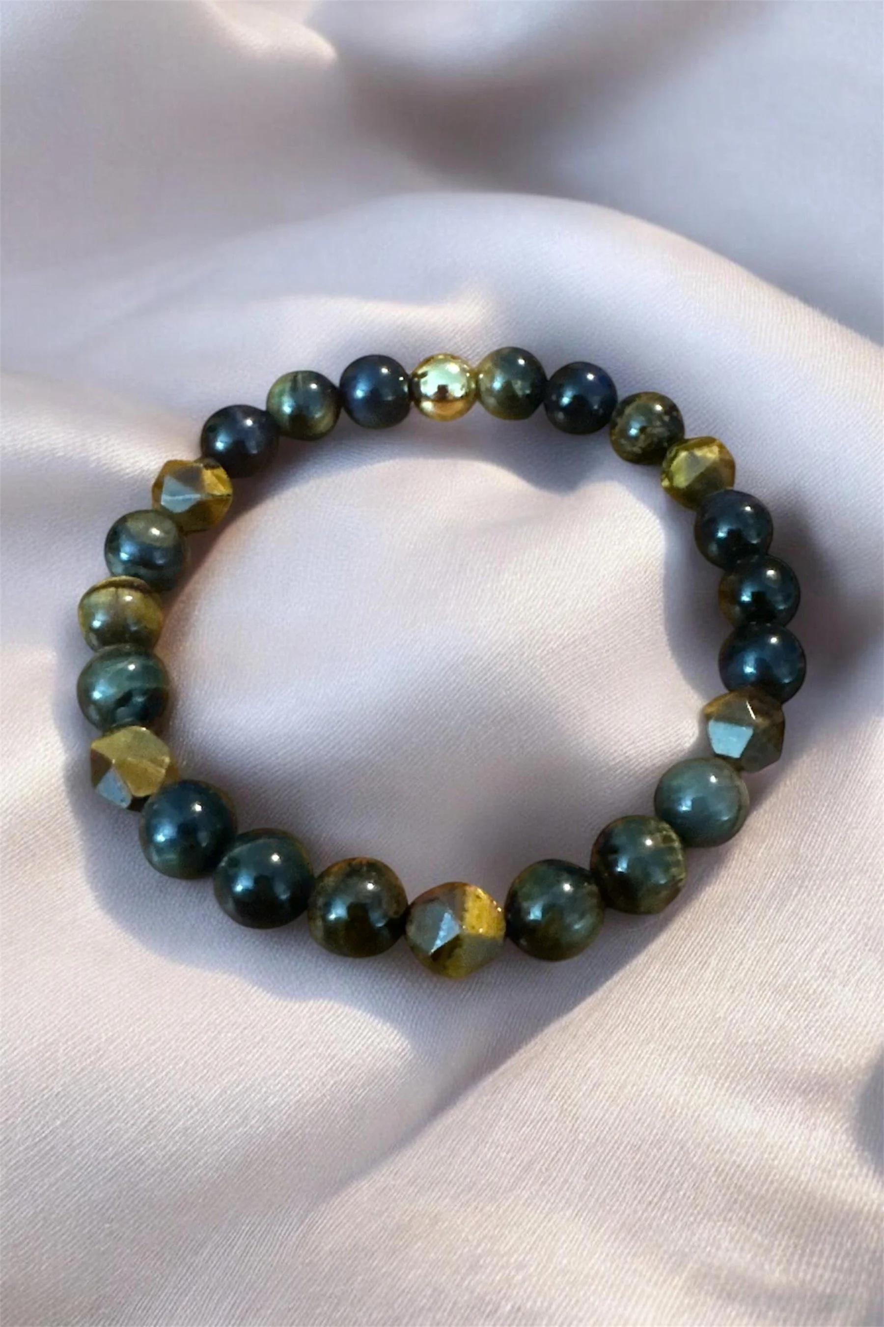 Tiger Eye Round and Star Cut Compliments with Gold Focal