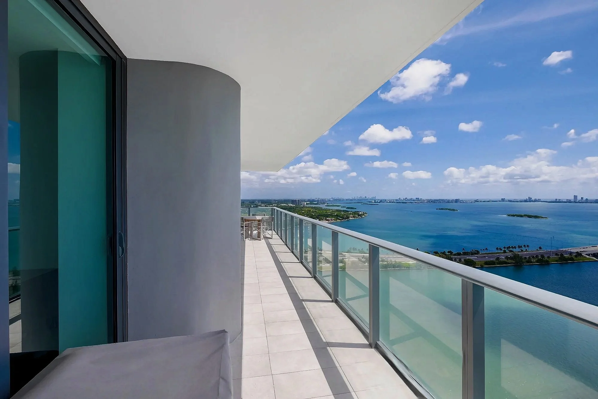 3131+Balcony.jpg