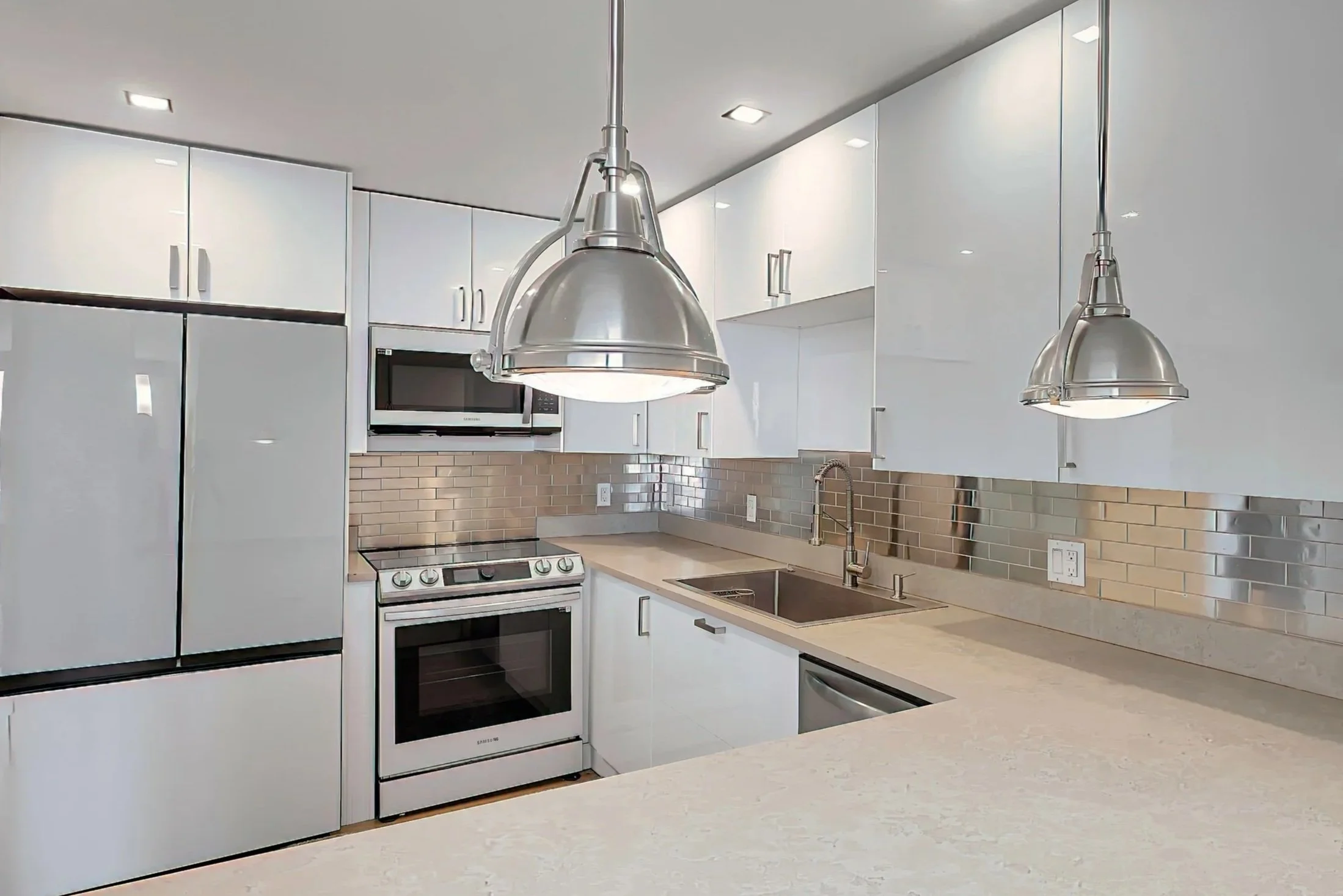 KITCHENSUNNYISLES.jpg