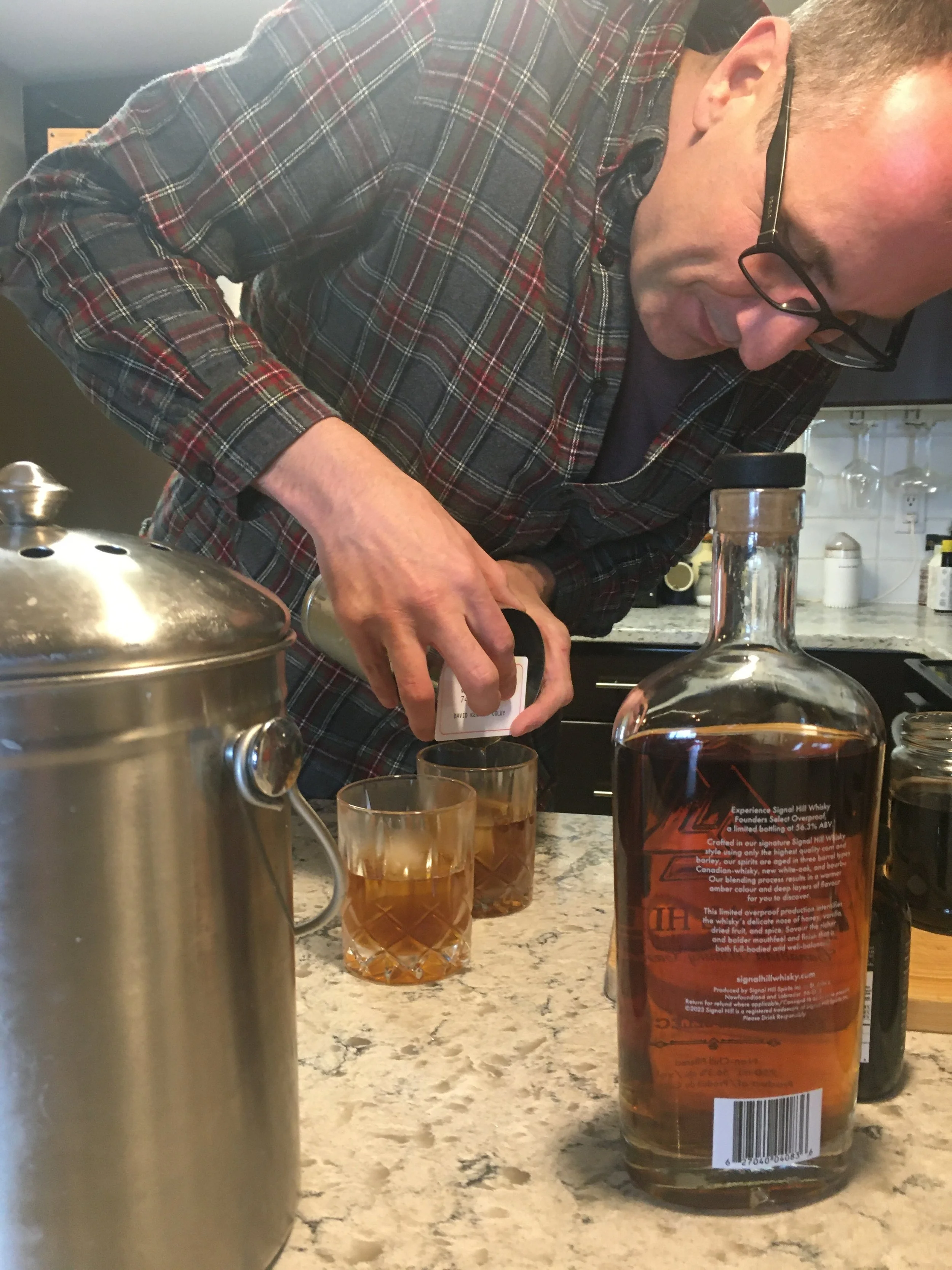 4.10 Making the Old Fashiouned 3 .JPG