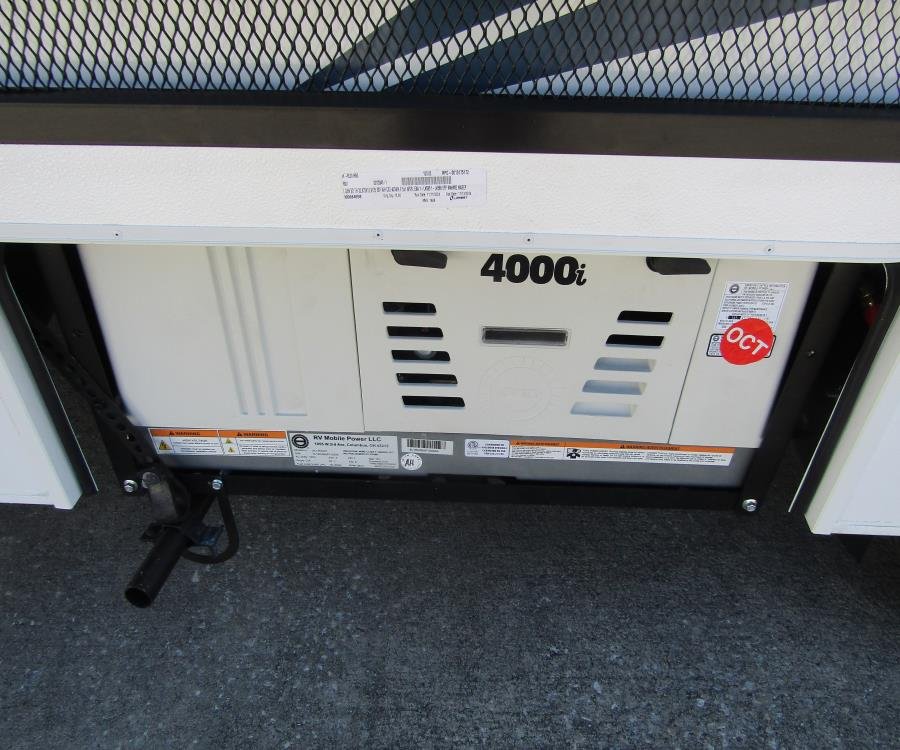 fn208697-27-main.jpg