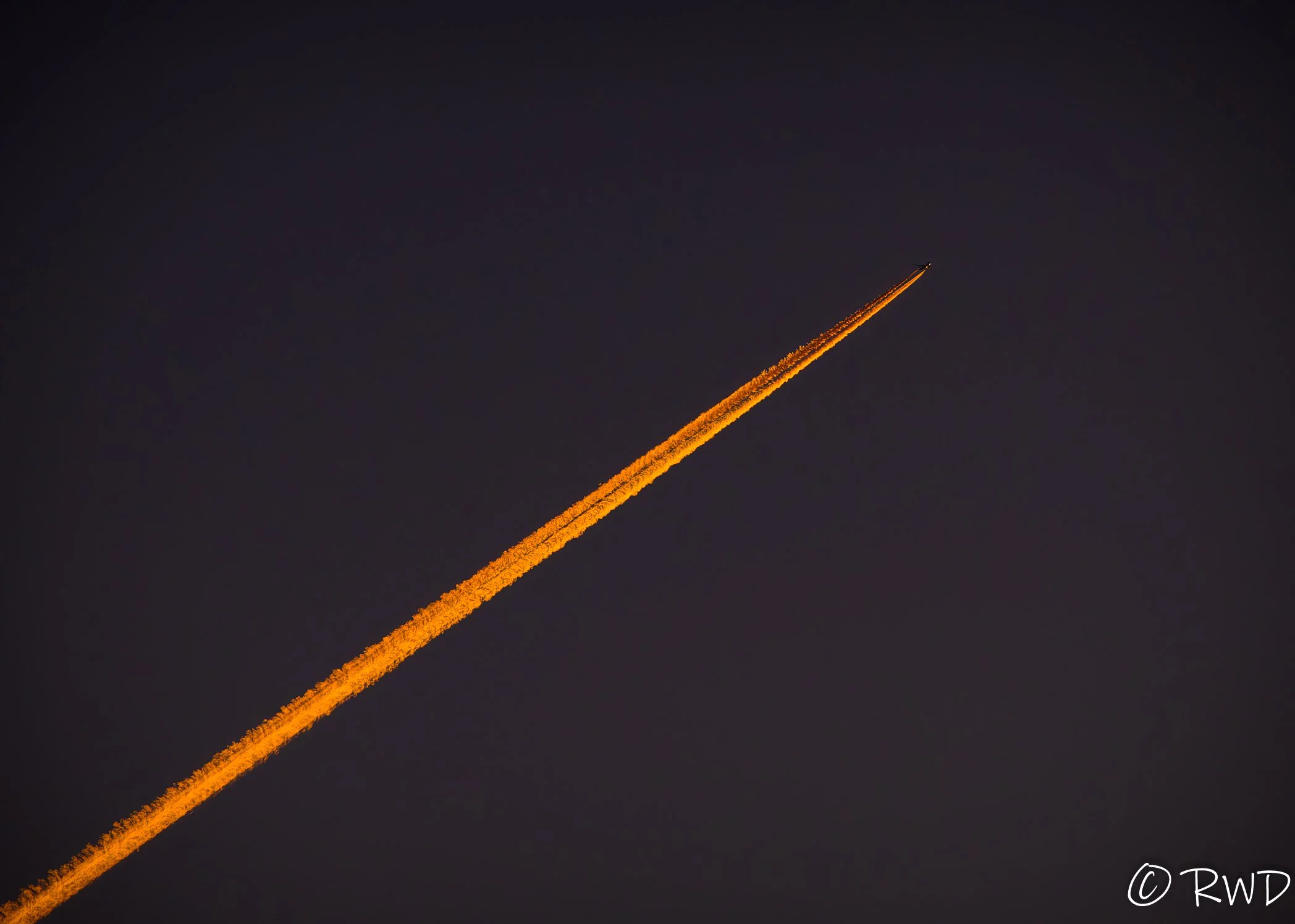 100323_JetatNight.jpg