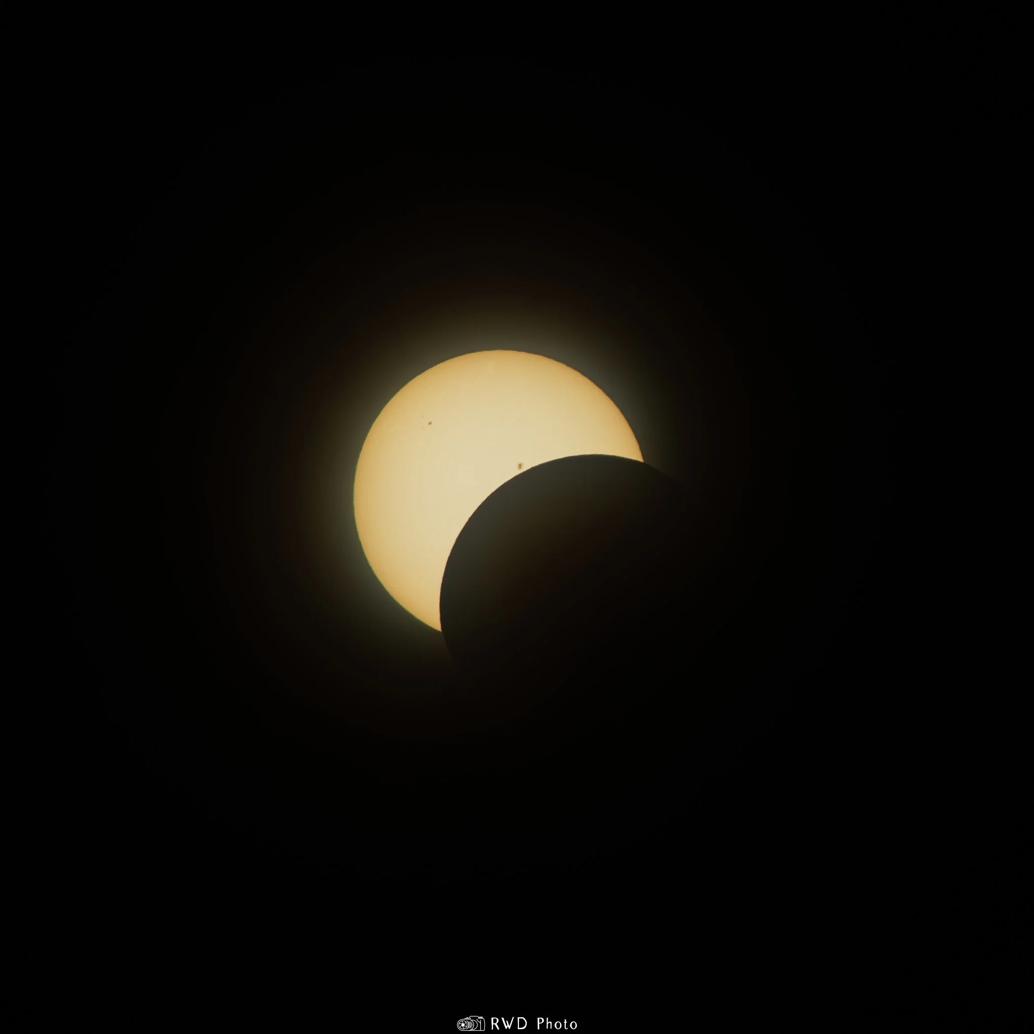 040824_Eclipse-3.jpg