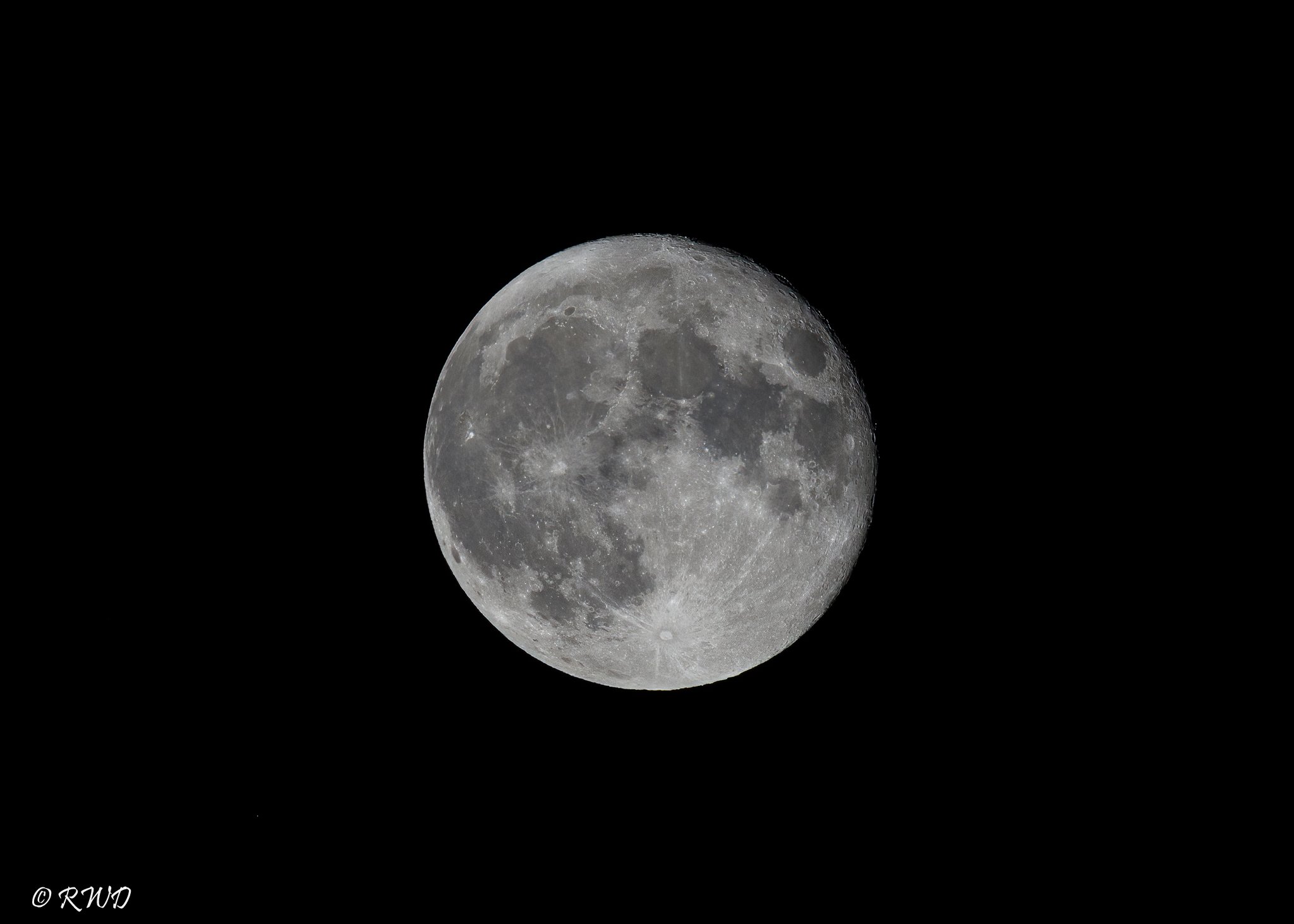 083123_BlueMoon.jpg