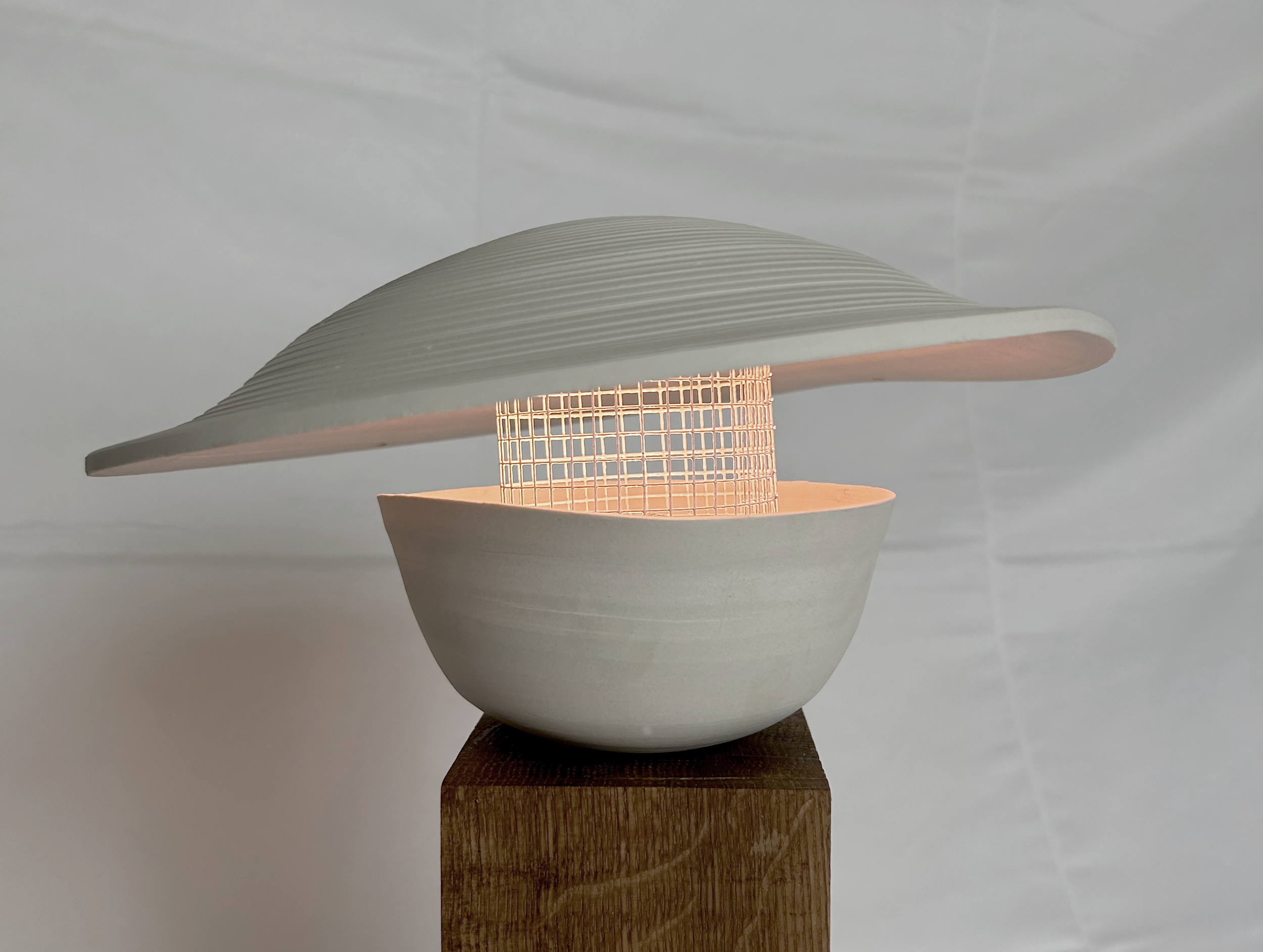 24_06_16_Lamp_03 copy.png