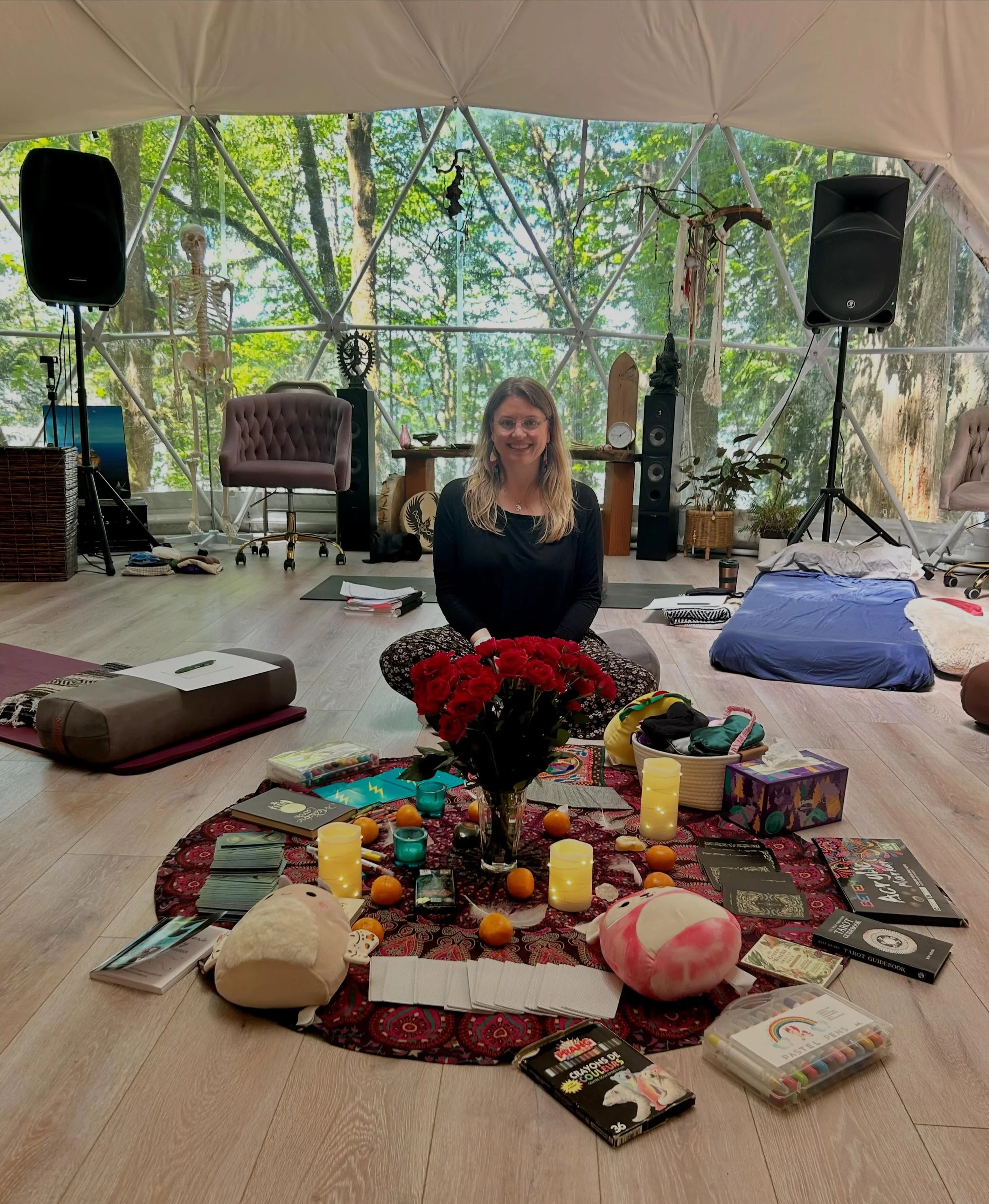 What a treat to have special international guests attend Breathwork on Sunday! @michellecasey1 is a dear friend of mine and has been on this Breathwork journey with me through all of our trainings with @integralbreaththerapy and it was wonderful to h