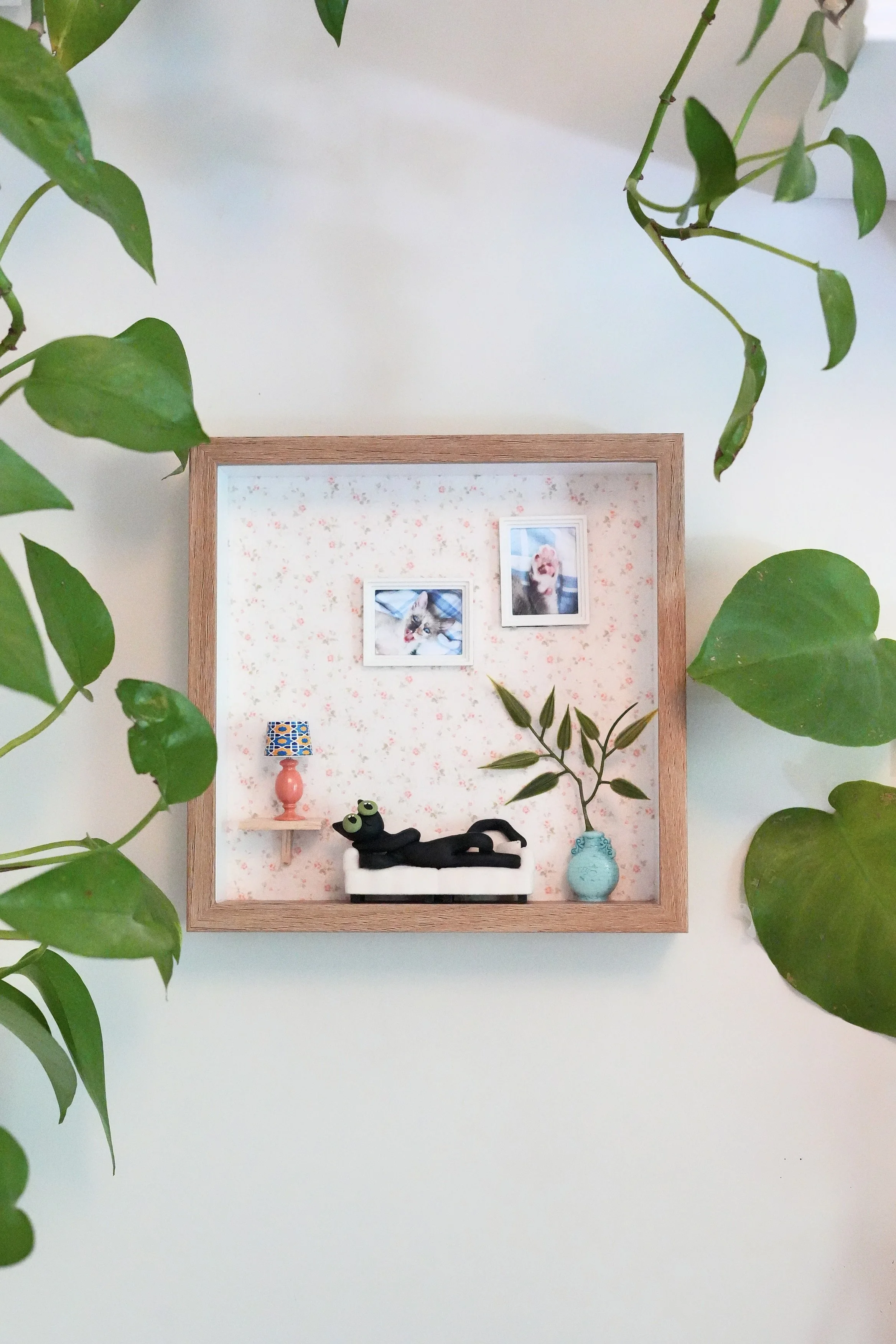Things to do in Portland, Oregon. Local artist. Unique cat art. Diorama art. Tiana Lenos. Portland Saturday Market. Tiana's Clay. kiwi the cat. Custom pet art. cat lover gift. miniatures. 