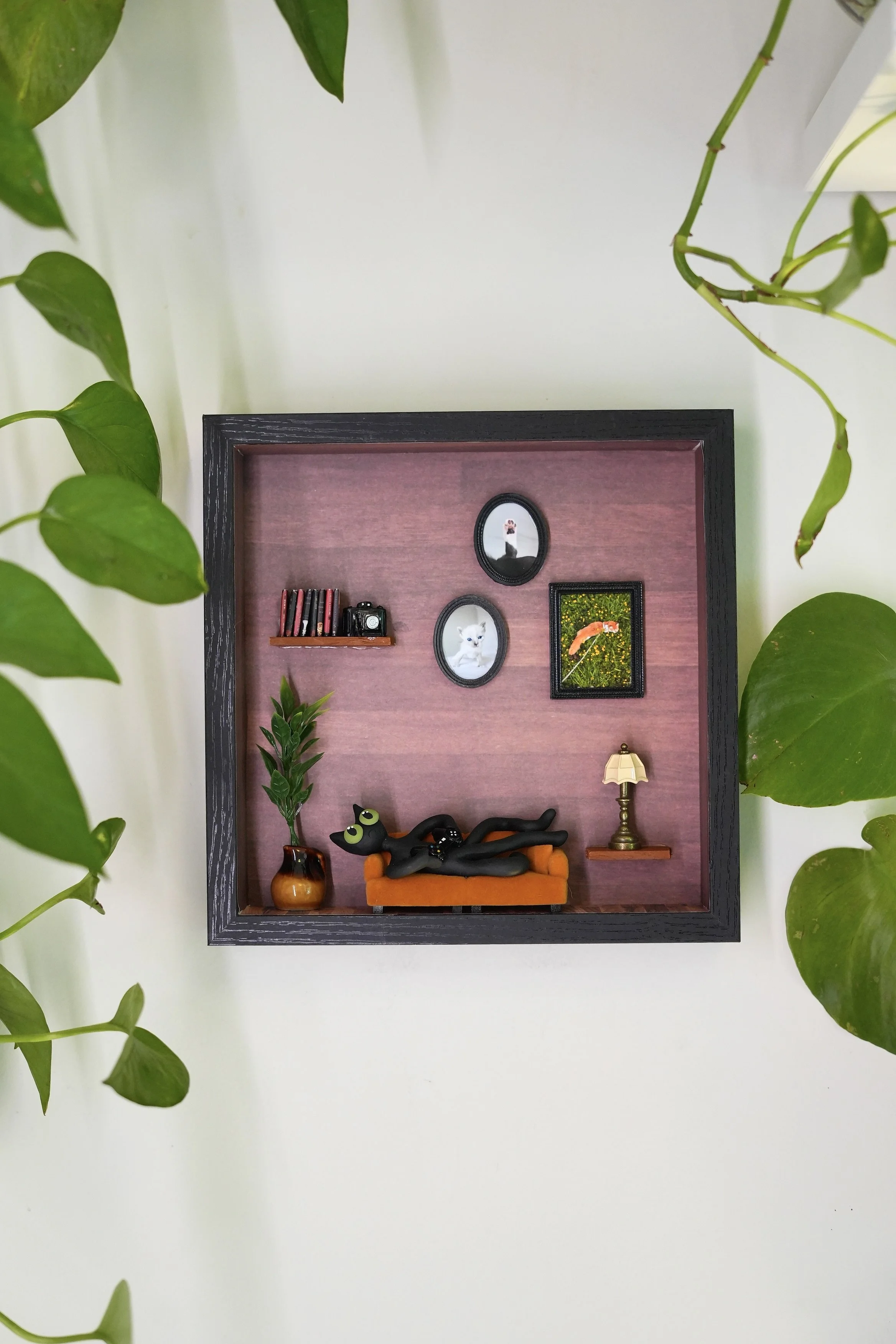 Things to do in Portland, Oregon. Local artist. Unique cat art. Diorama art. Tiana Lenos. Portland Saturday Market. Tiana's Clay. kiwi the cat. Custom pet art. cat lover gift. miniatures. 
