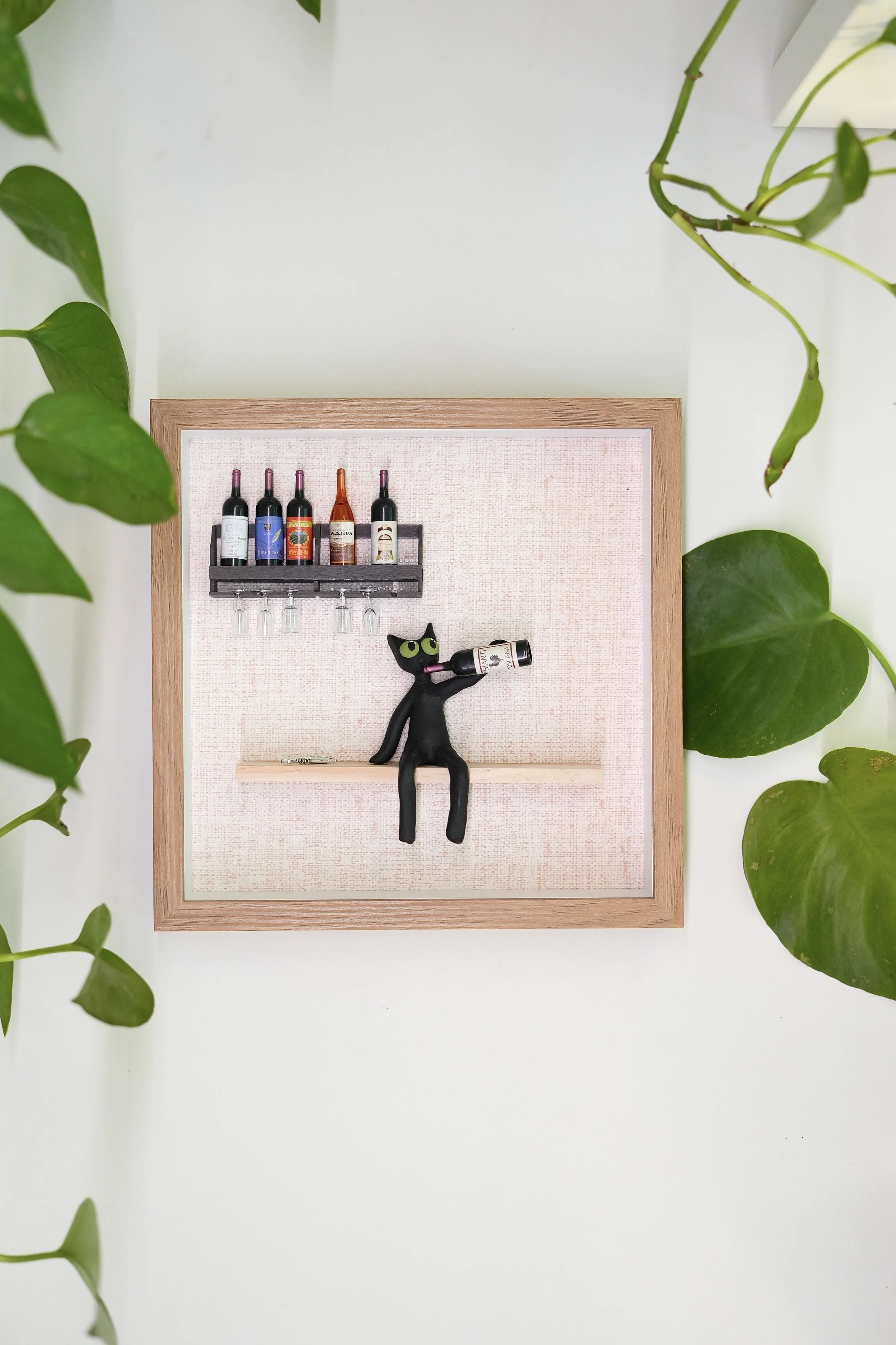 Things to do in Portland, Oregon. Local artist. Unique cat art. Diorama art. Tiana Lenos. Portland Saturday Market. Tiana's Clay. kiwi the cat. Custom pet art. cat lover gift. miniatures. 