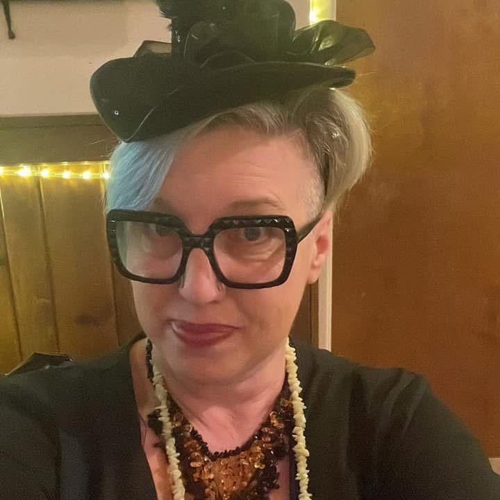 Meet Carrie,
She is the owner of the business. It was named ScentsBy3Sisters LLC as she has 3 daughters.
Carrie is a hairstylist at heart, an earth-loving, tree-hugging, incense-burning, joke-telling, herbal enthusiast.