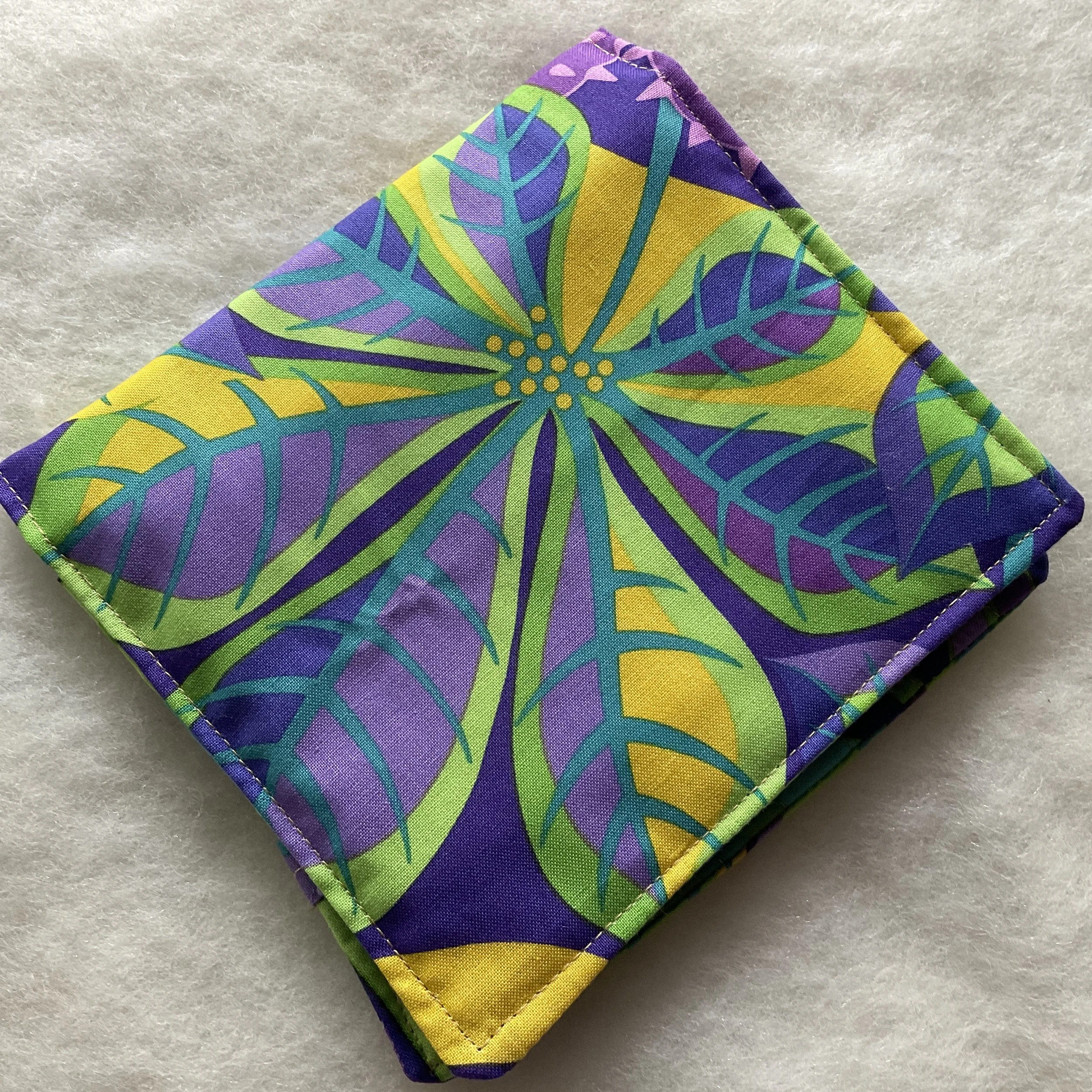 Fuchsia Darn Pretty™ Interchangeable Knitting Needle Set