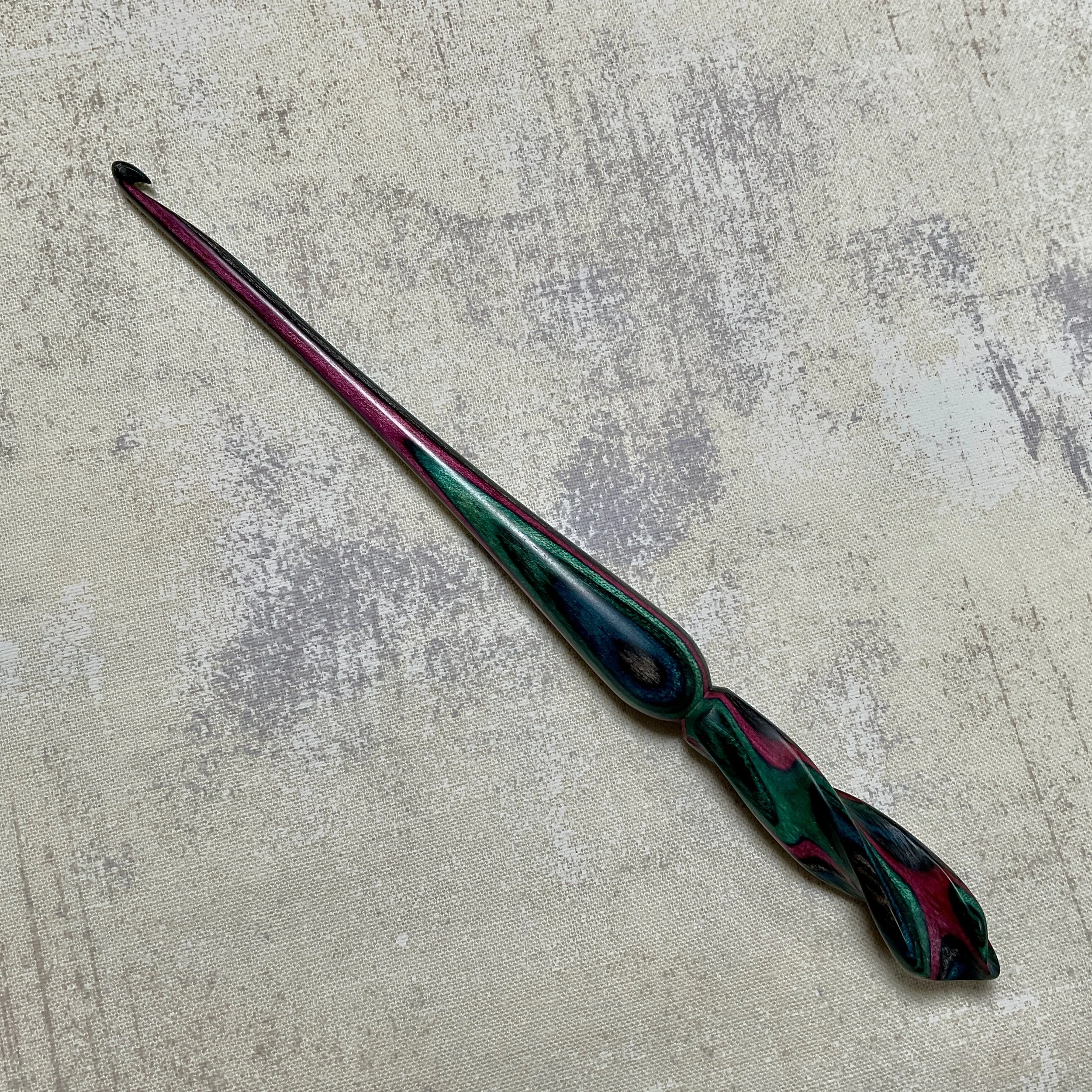 Winter Sky Spiral Flame Crochet Hook, US G/4 mm