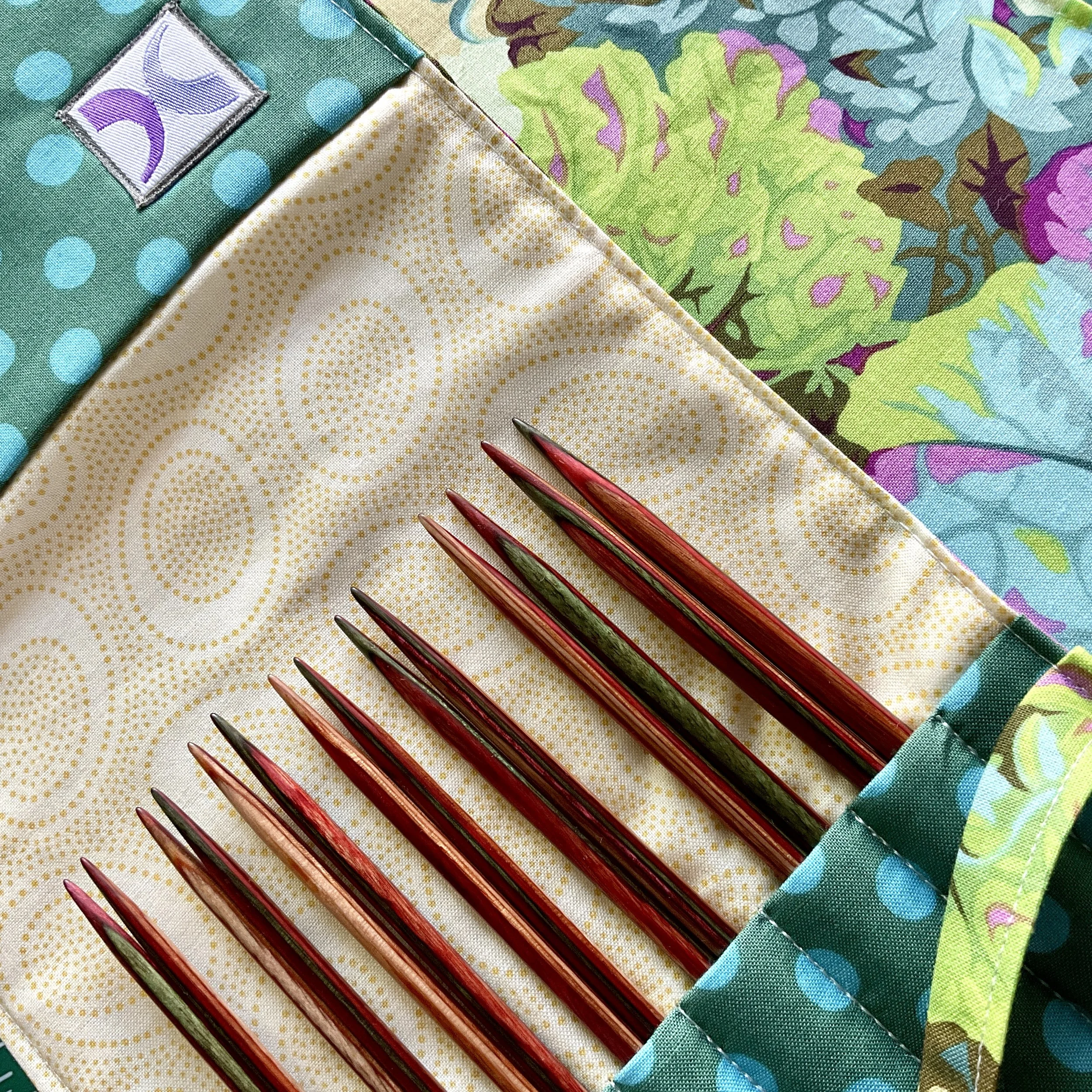 Dakota Darn Pretty™ Knitting Needle Set