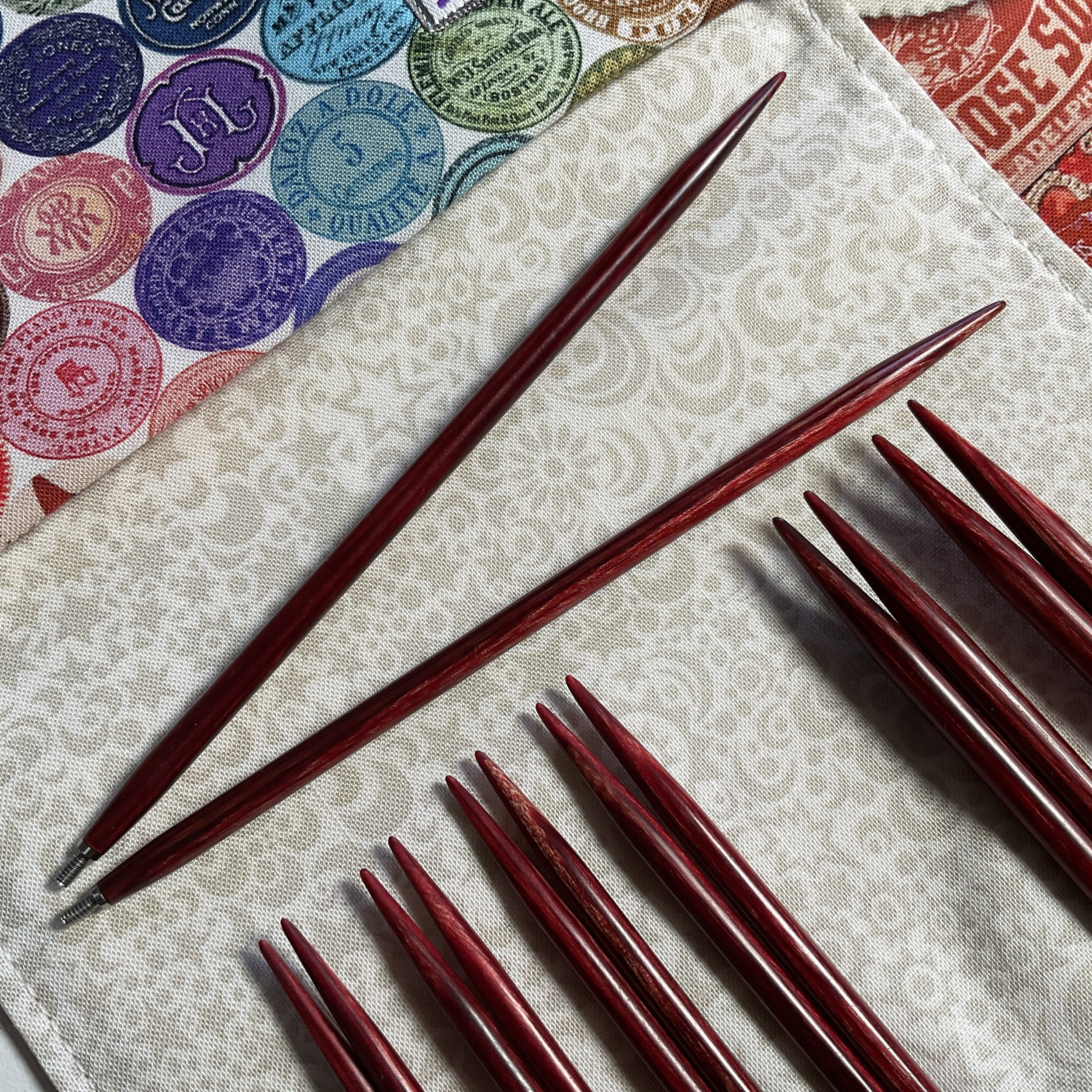 Red Darn Pretty™ Interchangeable Knitting Needle Set