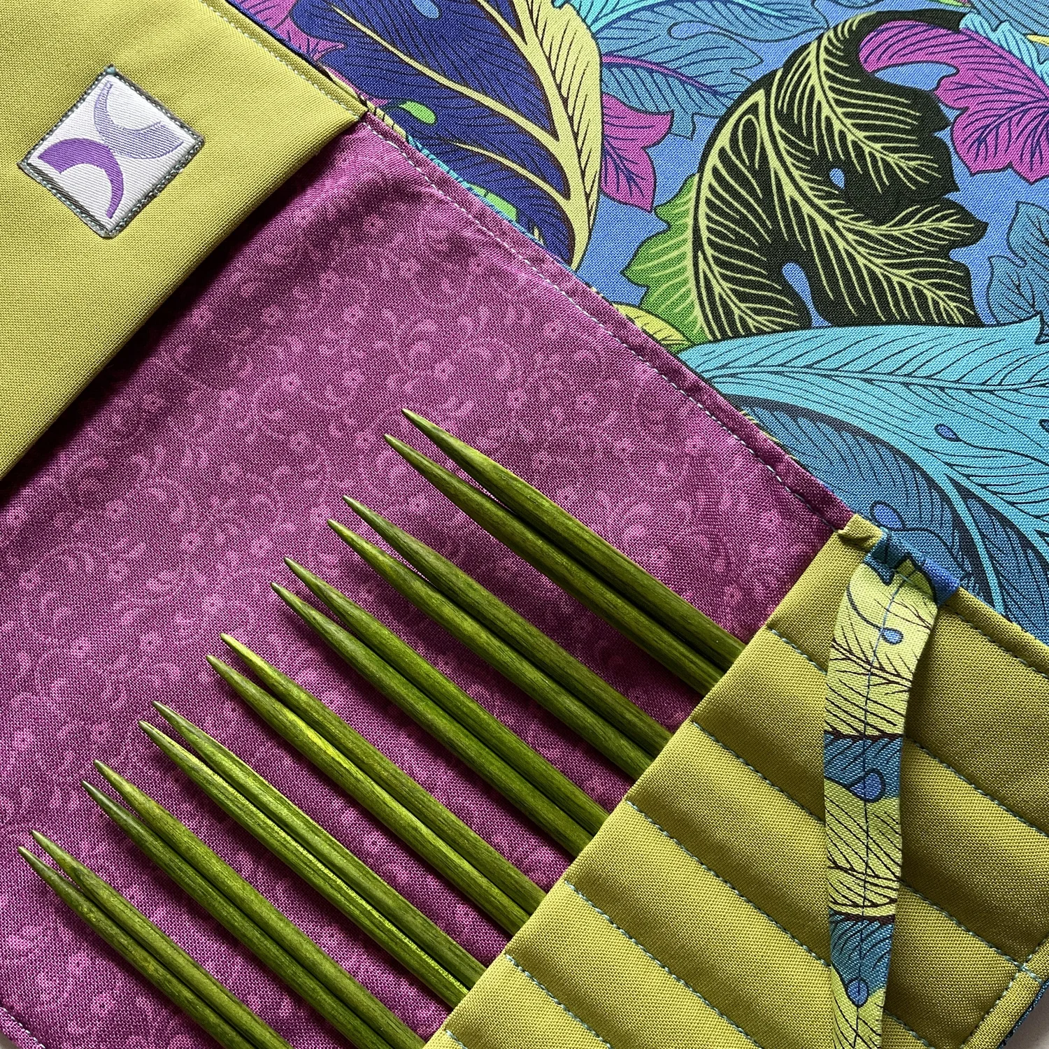 Darn Pretty™ knitting needle set in lime green by DyakCraft