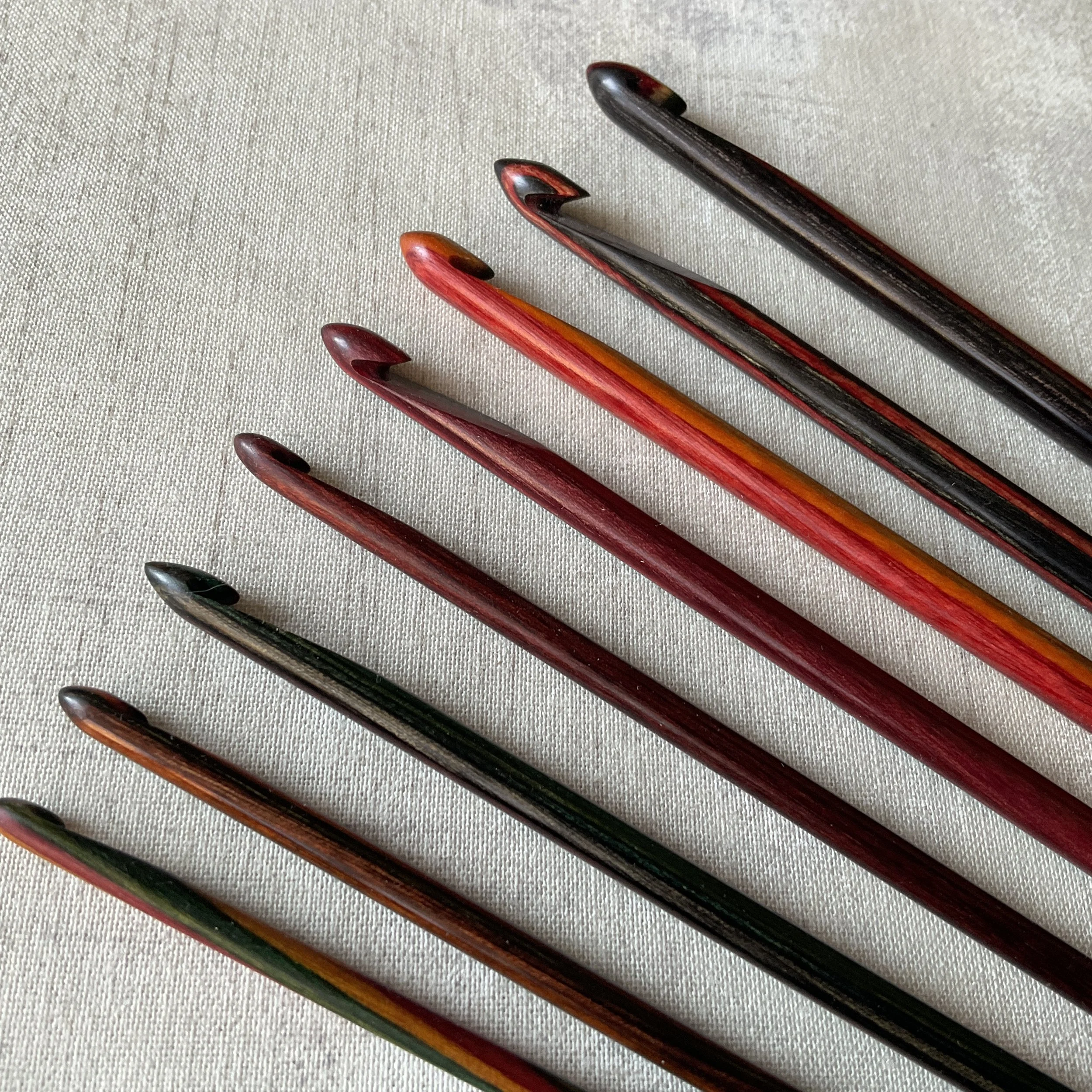 Darn Pretty™ interchangeable knitting needles in Cinnamon