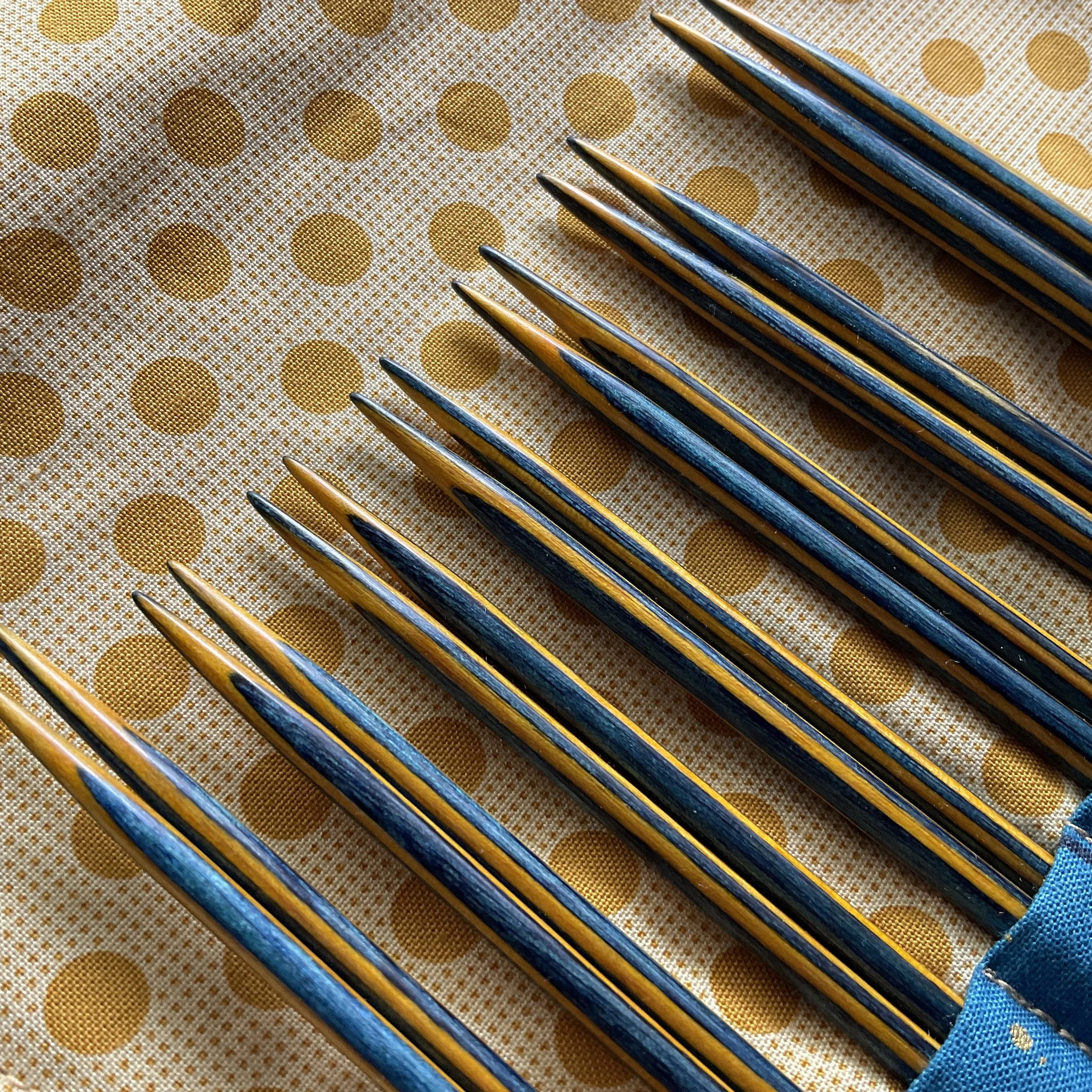 Blue and Yellow Darn Pretty™ Knitting Needle Set