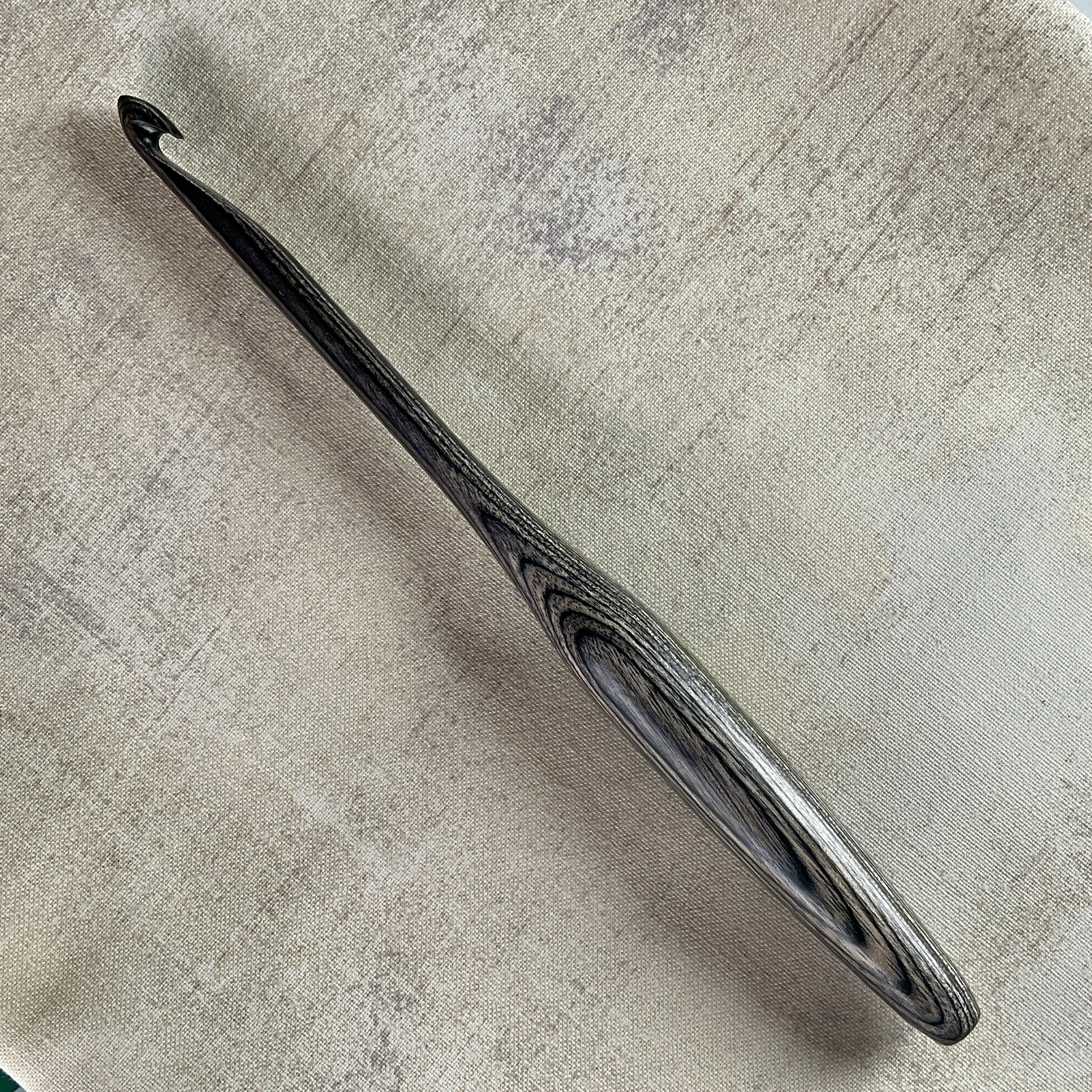 Silver Forest Peacock™ bullion Hook, size, J