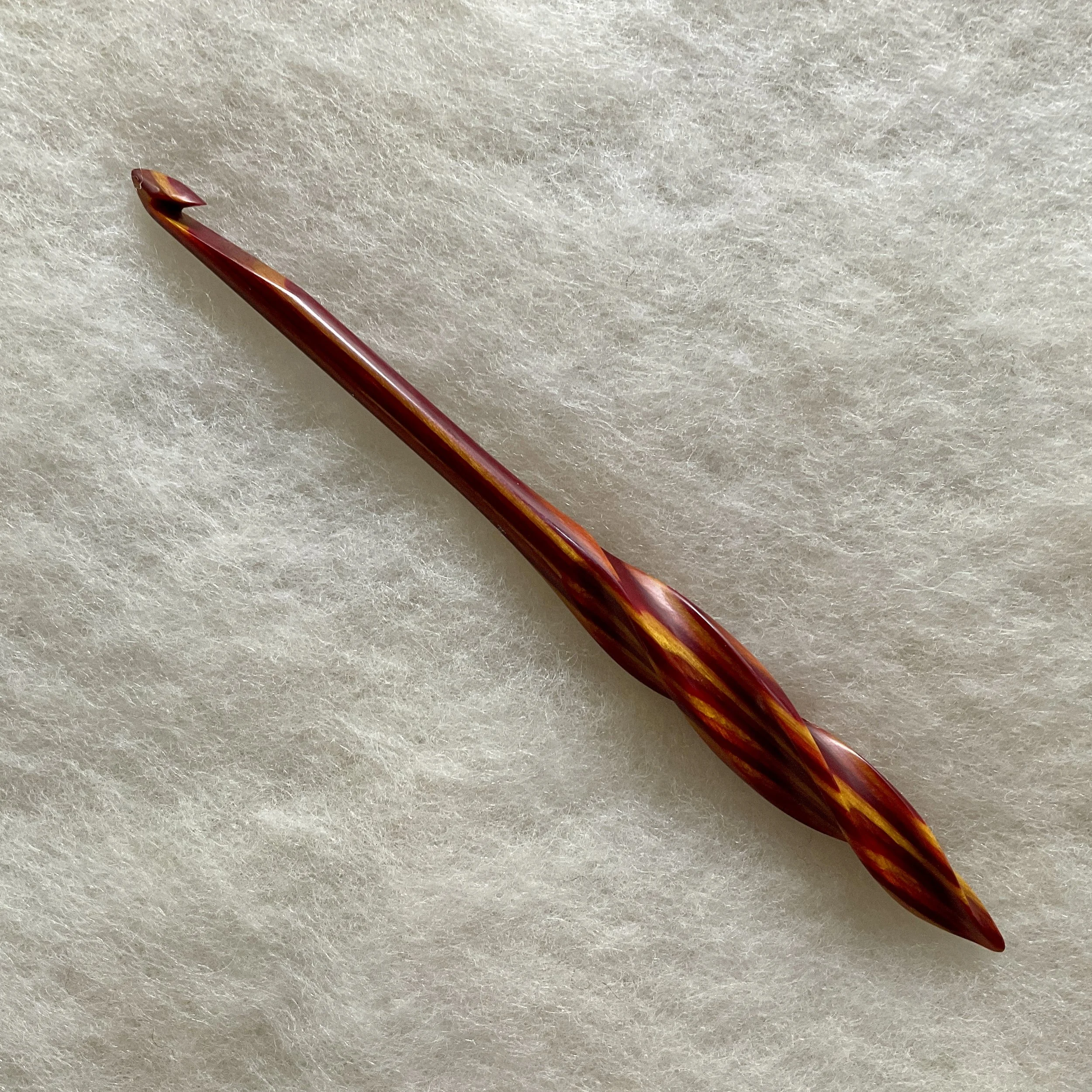 Tequila Sunrise Spiral Flame Crochet Hook US K/6.5 mm