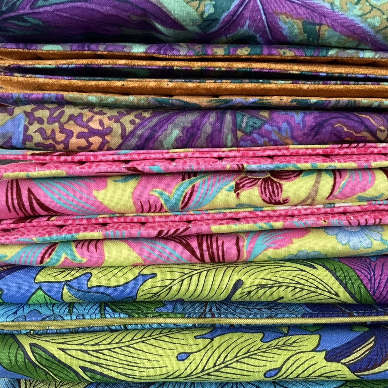 Darn Pretty™ knitting needle set in lime green by DyakCraft