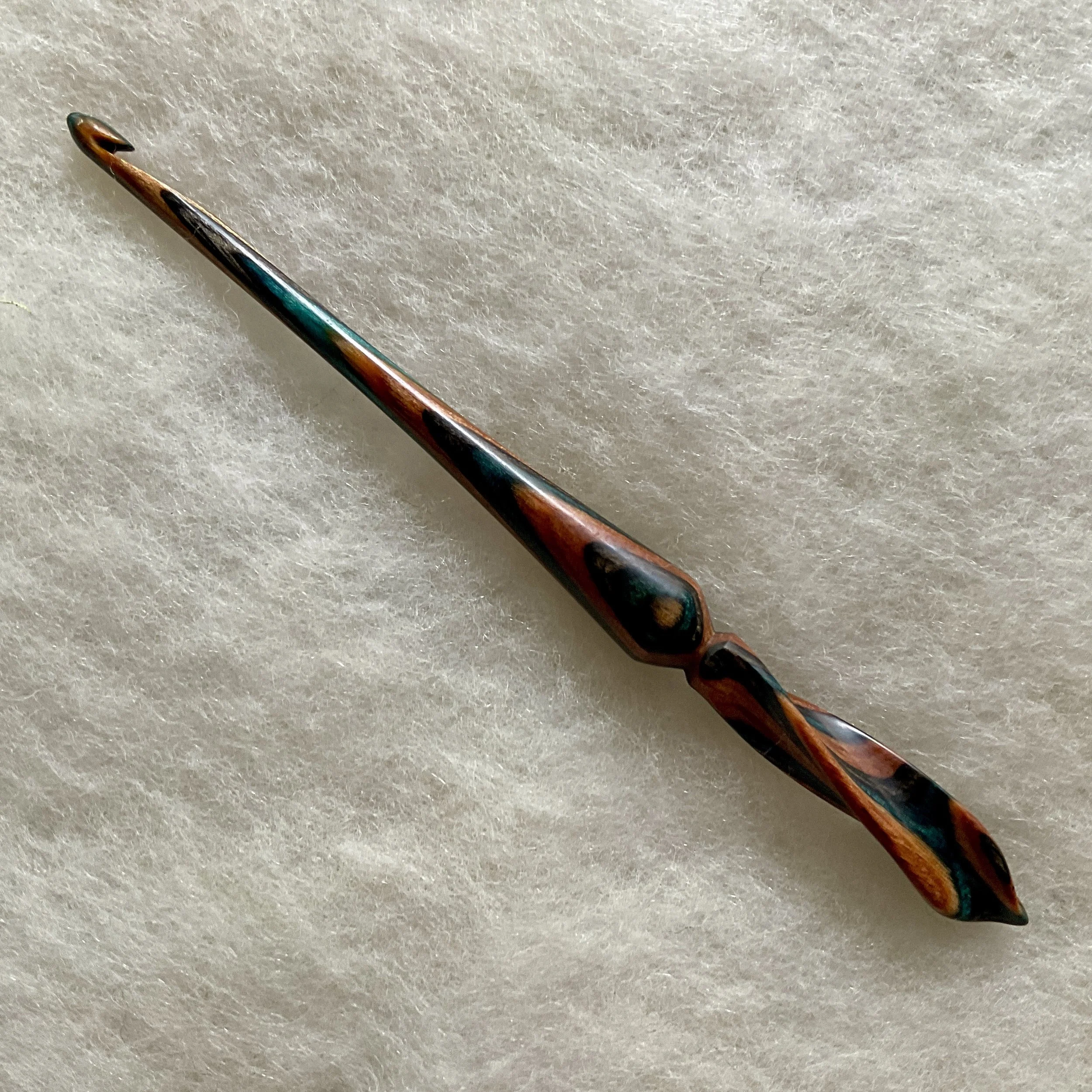 Heaven on Earth Spiral Flame Crochet Hook H/5 mm
