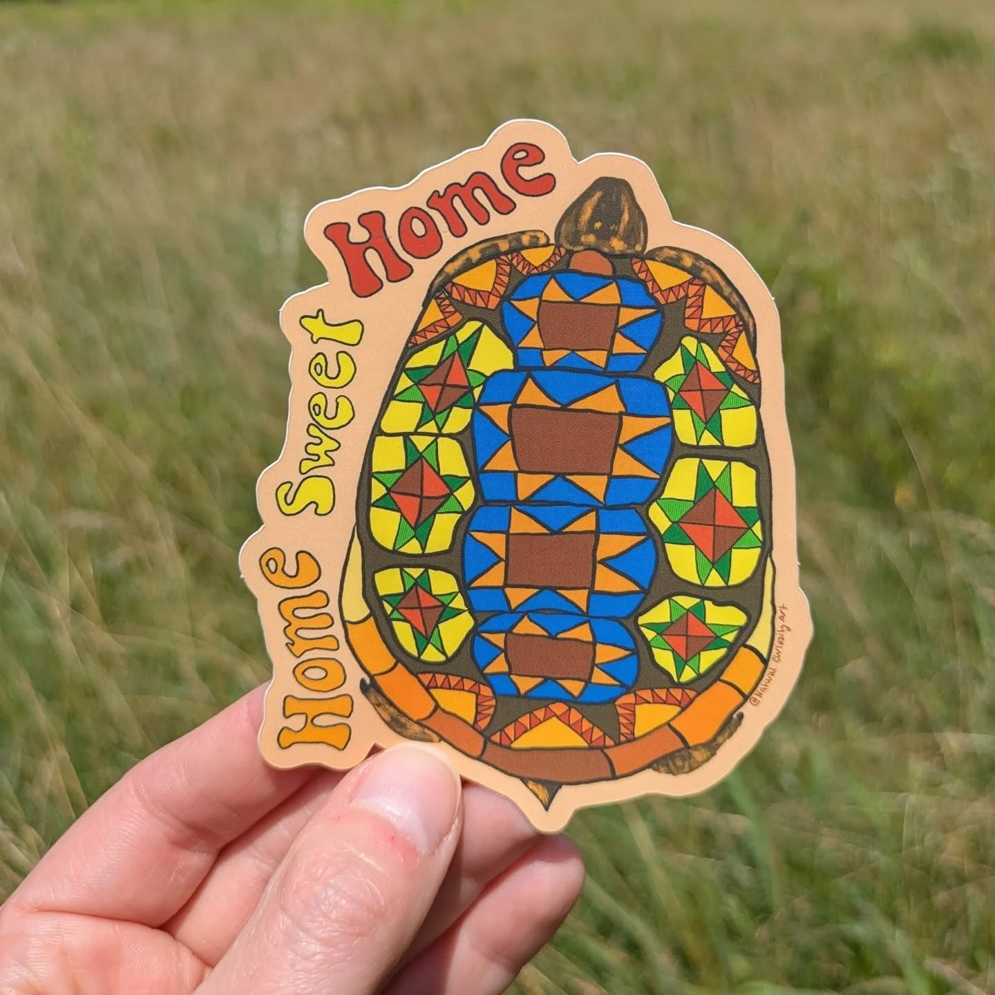 I woke up this morning to 60 degree crisp breezes greeting my face. Time to lay out the quilts, get out the baking pans, and air out the house. 
I hope you all are excited for Autumn too! 
....
#boxturtles #quiltart #quiltsquares #sticker