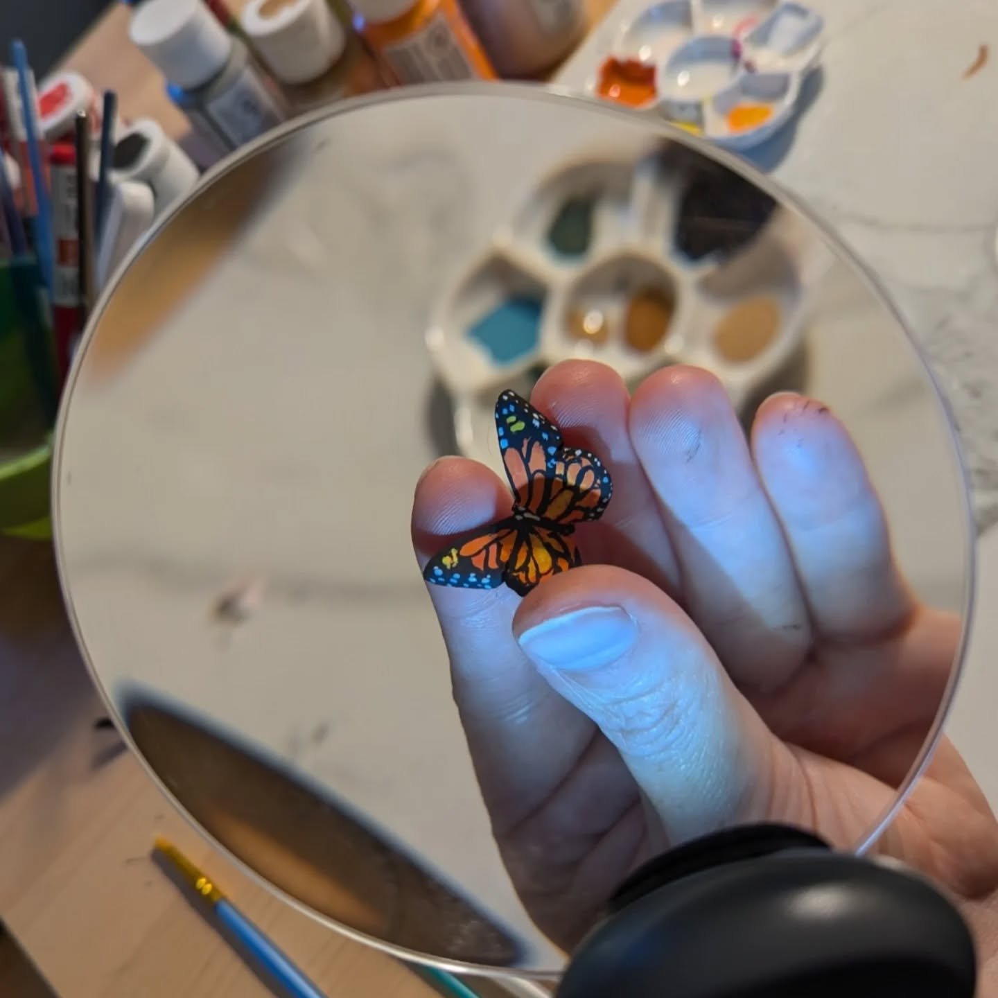 I love painting little beings, especially Monarch Butterflies. 
I've been thinking about these gorgeous butterflies a lot lately. The Monarchs who made it through migration should be getting settled in for their winter in Mexico. I wish them the best
