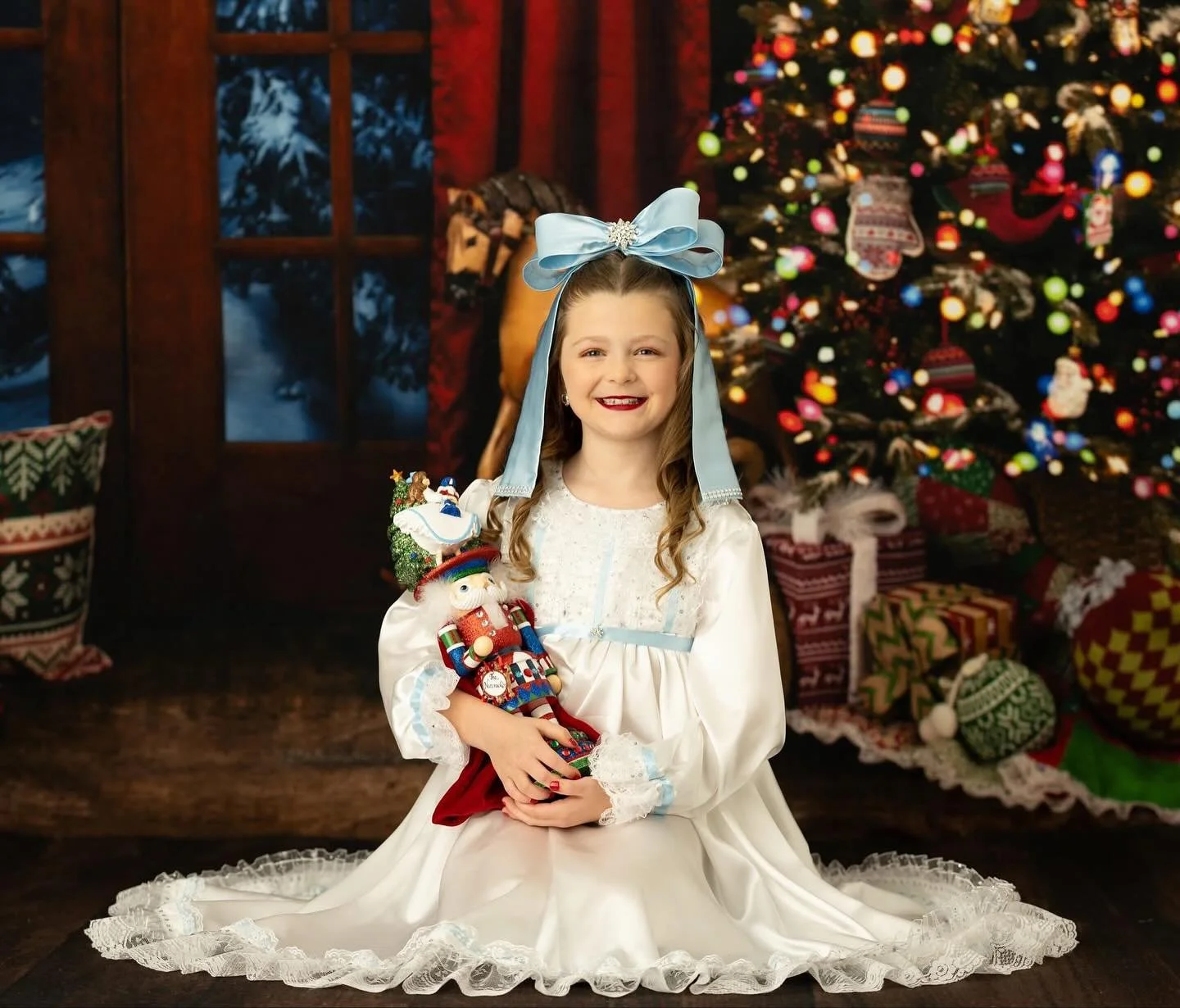 Absolutely loving these photos of our day 1 Clara (Willow)! 

Photos taken by @amyreedphotography 📸 

#danceetc #deproud #morethanjustdance #amyreedphotography @hayleebratton #denutcracker2025