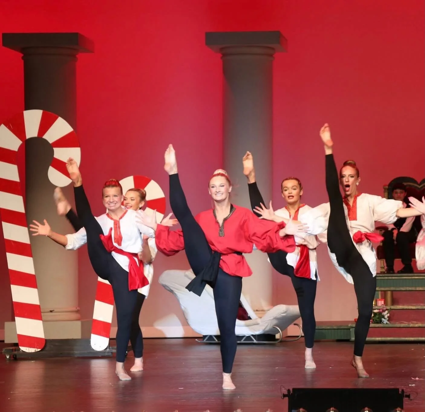 ❤️🖤❤️🖤

#danceetc #deproud #morethanjustdance #denutcracker2025