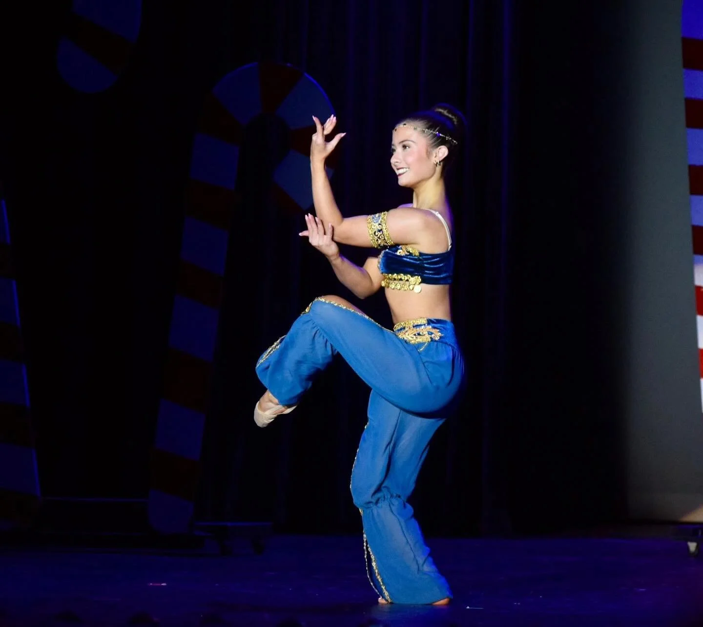 Our Cast III Arabian soloist was brought to life by @audrey_.cole 🧞&zwj;♂️ ✨ 

#danceetc #deproud #morethanjudtdance #denutcracker2025