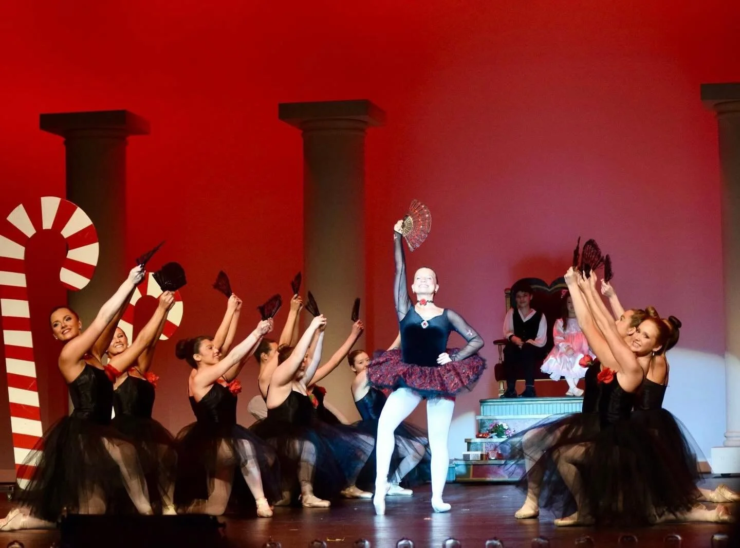 Clara and the Prince being entertained by the dancers from Spain ❤️🖤❤️🖤

#danceetc #deproud #morethanjustdance #denutcracker2025