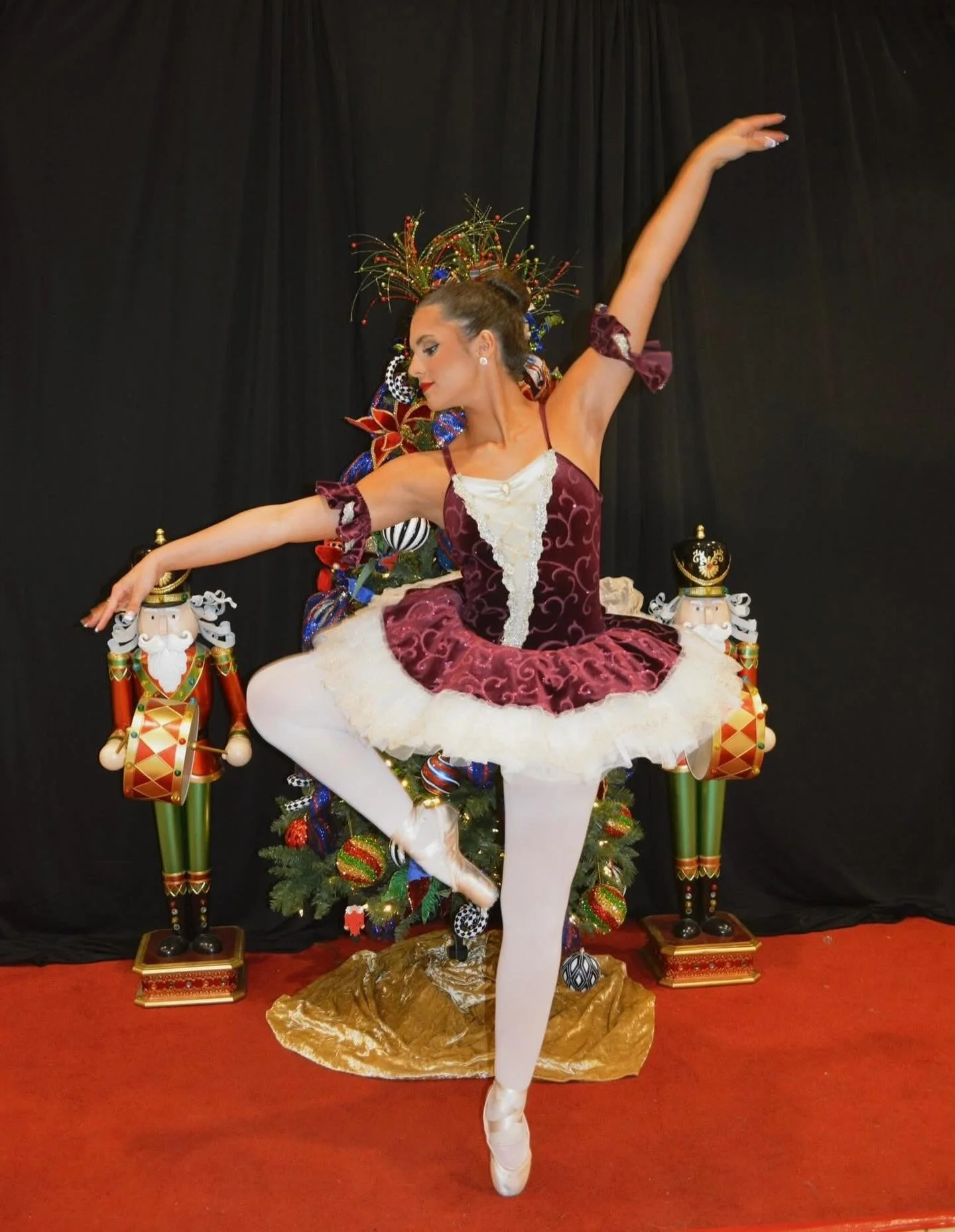 ❤️❤️❤️

#danceetc #deproud #morethanjustdance #denutcracker2025 @_caroline_mills