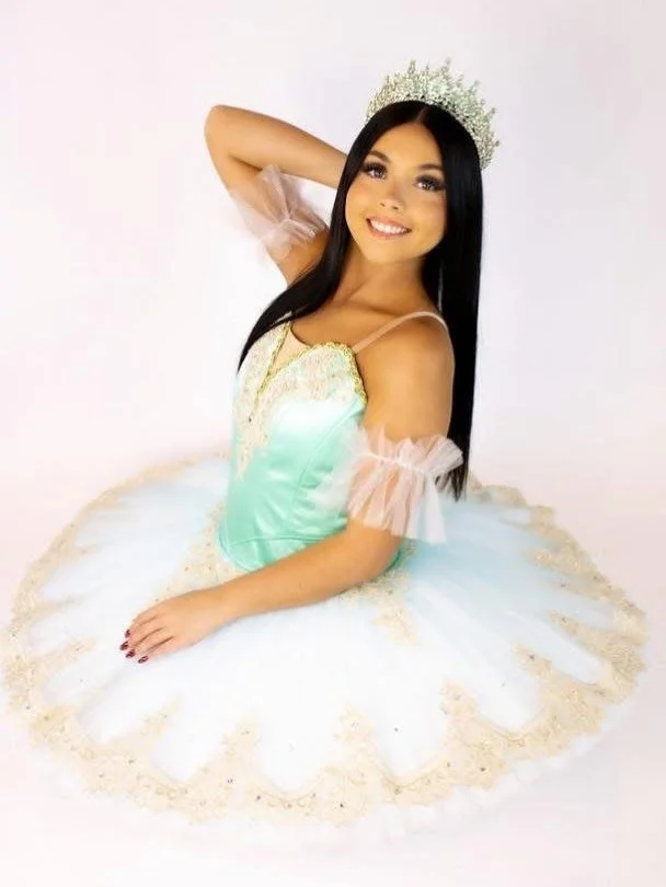 Beautiful photos of our Cast I Dew Drop Fairy @klblackburn10 

#danceetc #deproud #morethanjustdance #denutcracker2025