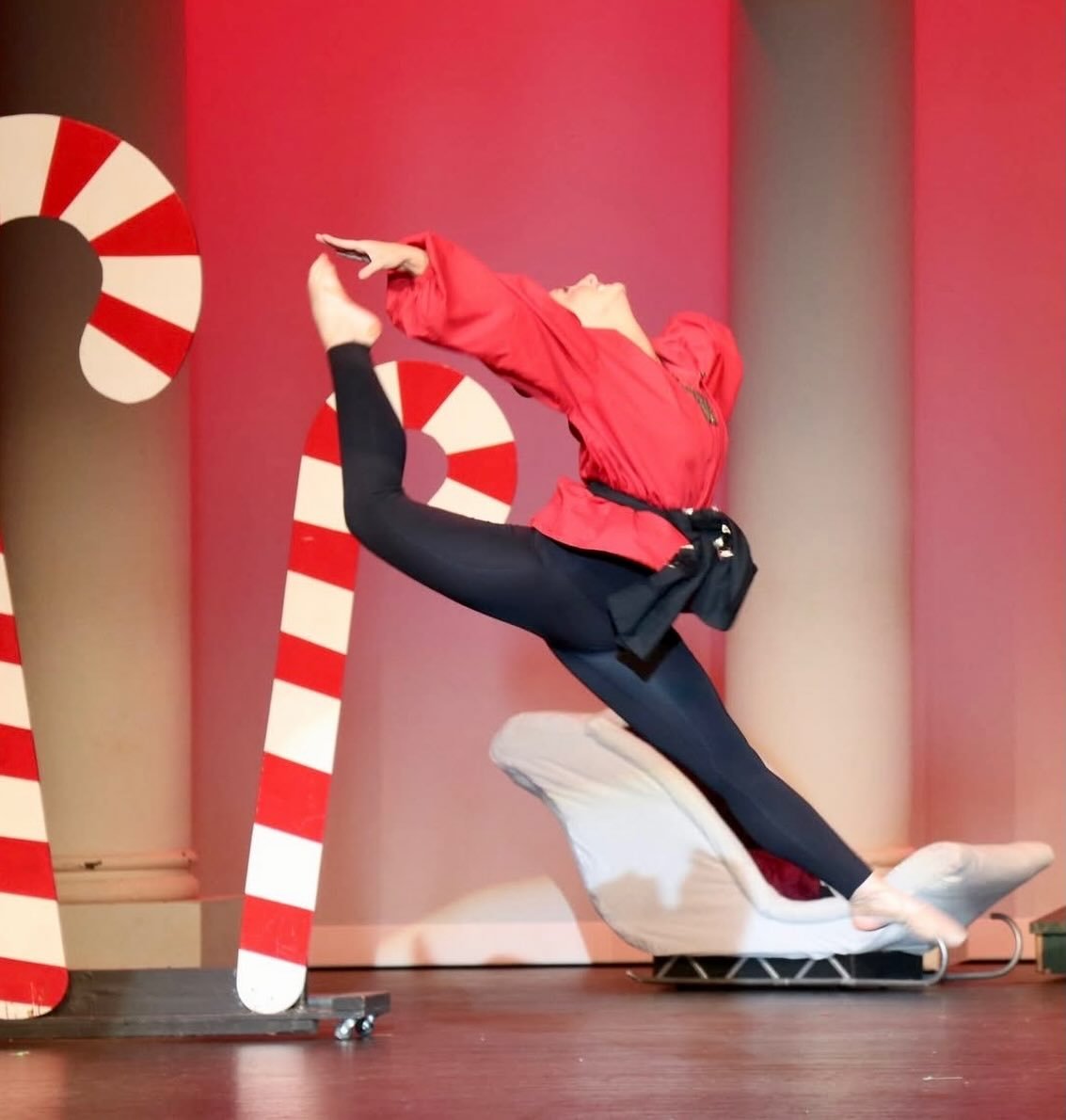 ❤️🖤❤️🖤

#danceetc #deproud #morethanjustdance #denutcracker2025 @destiny.taylor08