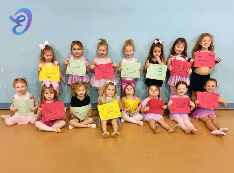 Happy Valentine&rsquo;s Day from our PreBallet classes! ❤️🩷💜❤️🩷💜❤️🩷💜❤️🩷💜

#danceetc #deproud #morethanjustdance