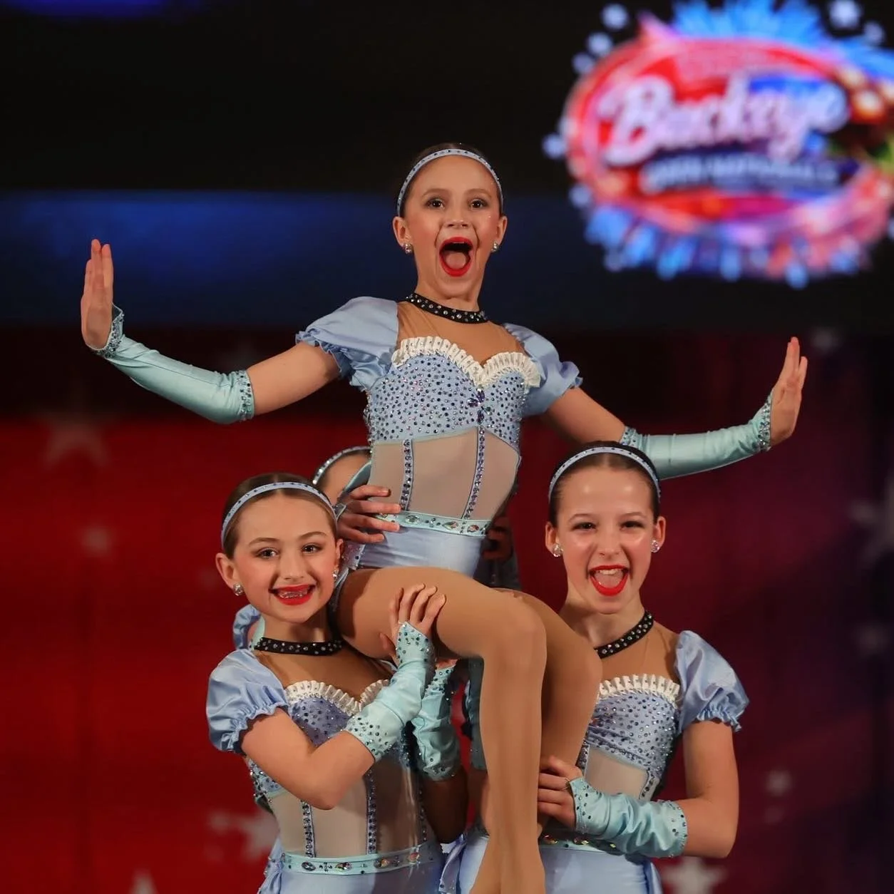 Real princesses lift each other up 🩵🩵🩵 👑 

#danceetc #deproud #morethanjustdance #bekind #lifteachotherup