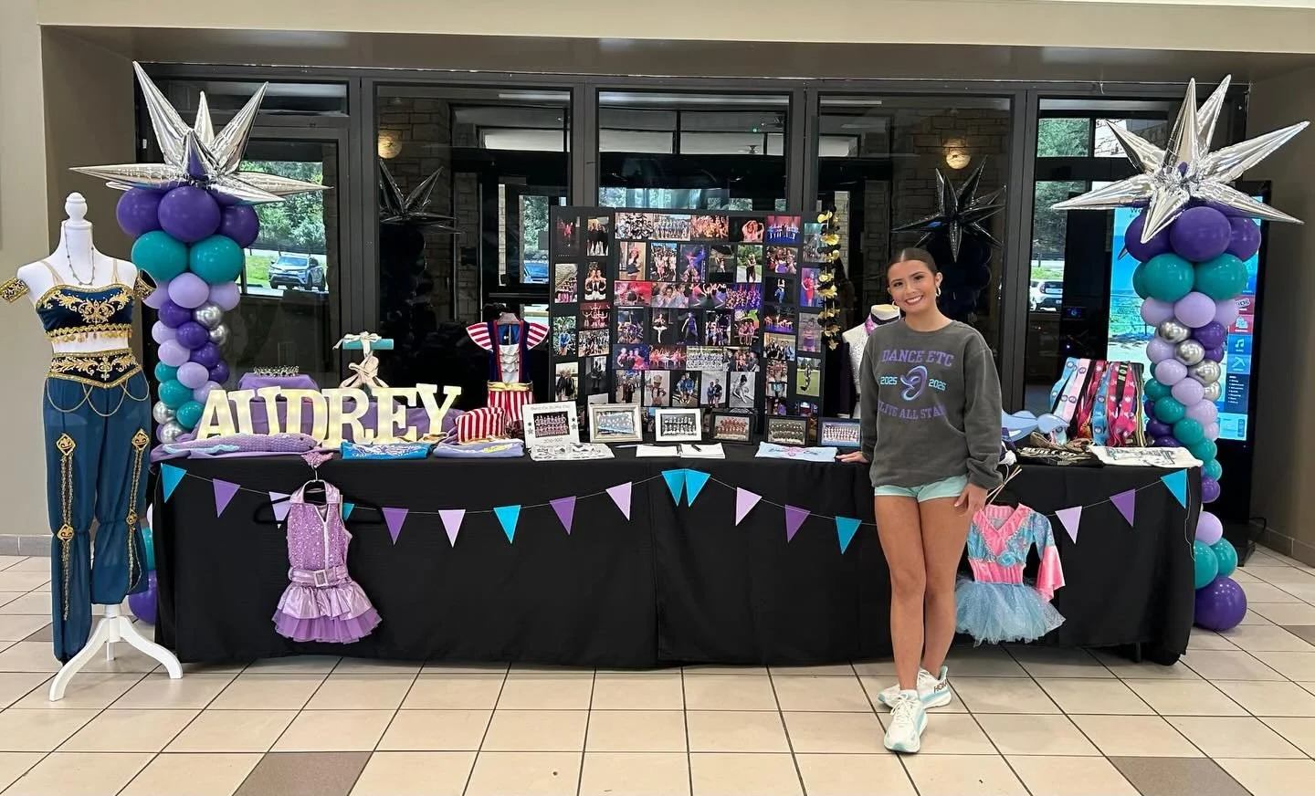 ✨ Highlights from Elite Showcase 2026 ✨
&bull; Beautiful performances from our DE Elite teams, soloists, and duo dancers! A huge thank you to all the parents, family, and friends that came to support our performers
&bull; Breanna Hall Shining Light A