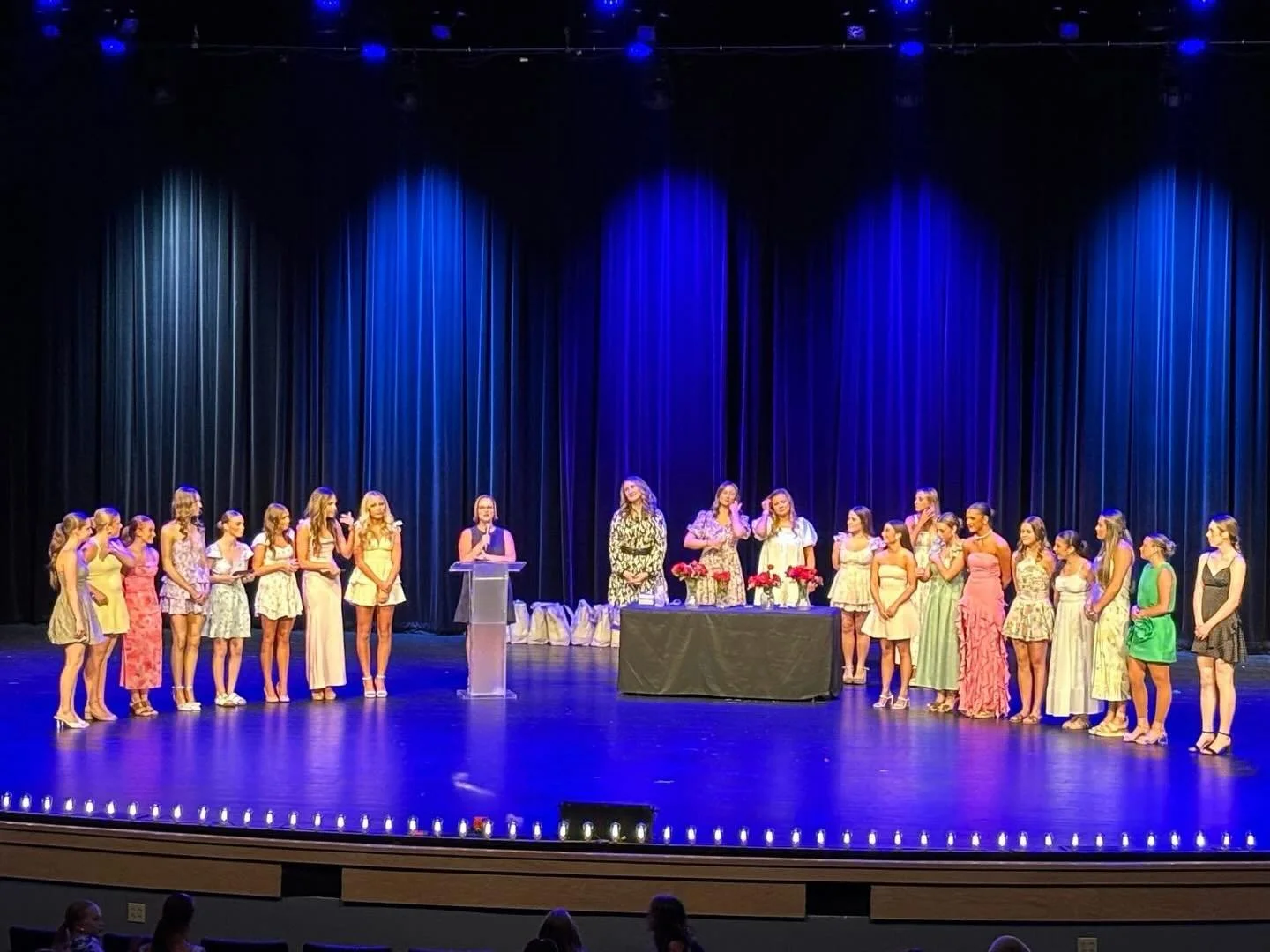 ✨ Highlights from Elite Showcase 2026 ✨
&bull; Beautiful performances from our DE Elite teams, soloists, and duo dancers! A huge thank you to all the parents, family, and friends that came to support our performers
&bull; Breanna Hall Shining Light A