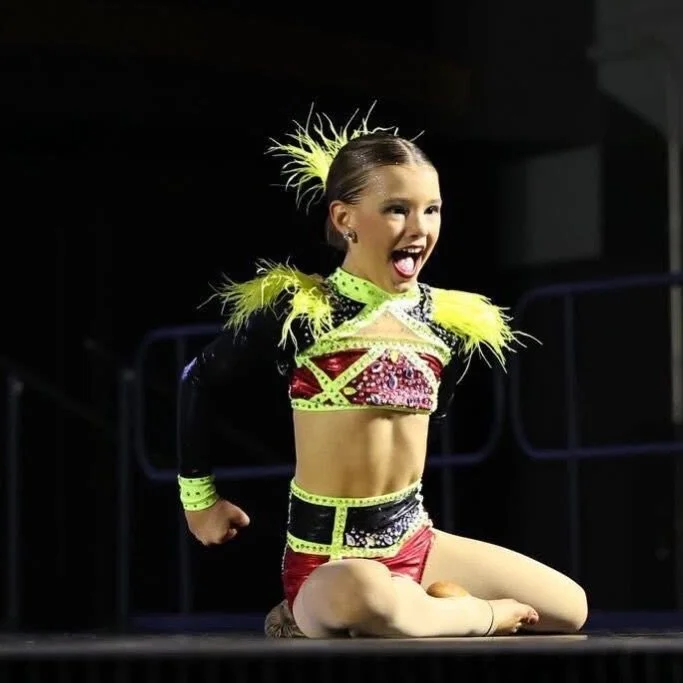 Love watching this little firecracker dance 🧨 

#danceetc #deproud #morethanjustdance