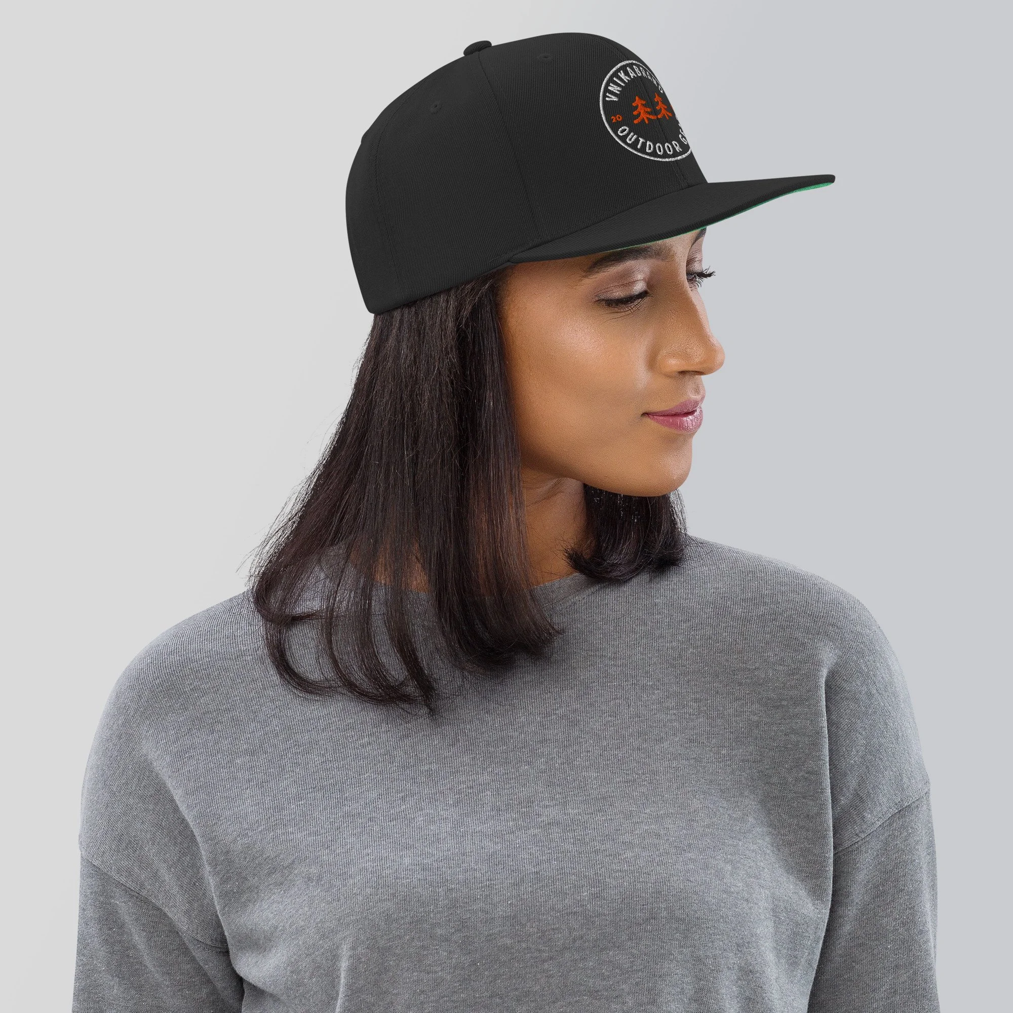 classic-snapback-black-right-side-67c60e83bf147.jpg
