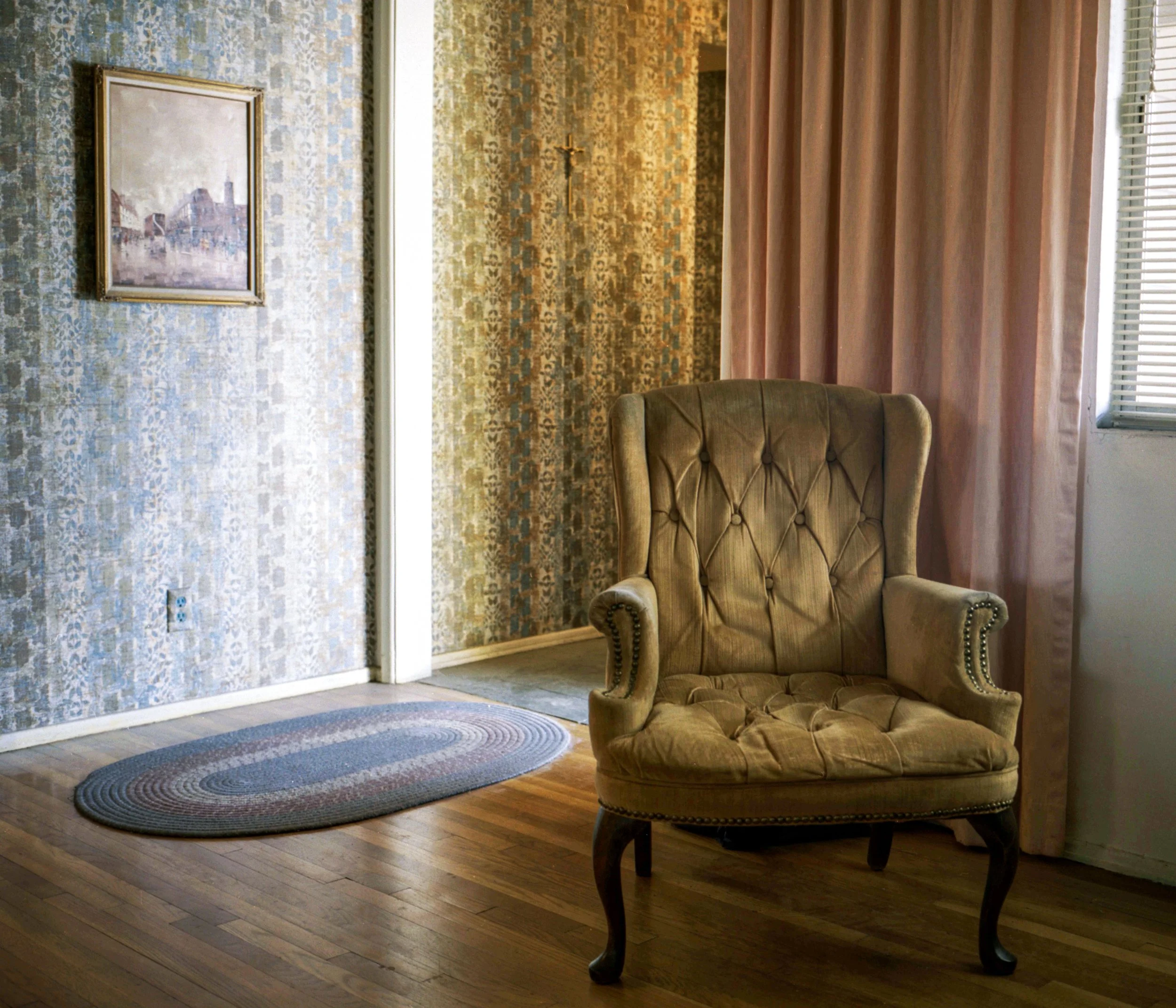 chair2.jpg