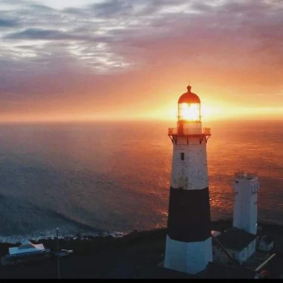 A tale of two islands. 

In this year's ALIR, will you be racing around Long Island and rounding the light marking what locals refer to as "The End"?

Or will you be venturing beyond The End, to test your navigation skills around Block Isla