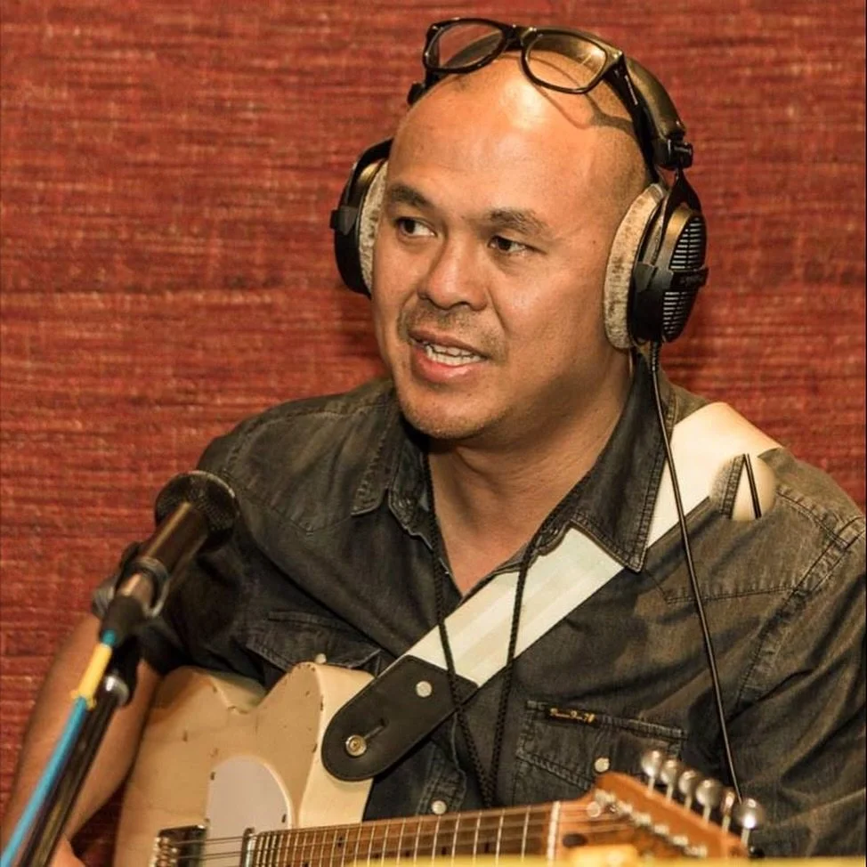 Keep the weekend rolling with Sunday Craic at Tea Gardens! 🍻  Carlos &amp; Adem will be bringing you live tunes from 7PM, then DJ Podgee takes over to keep the vibes high through the night. 🎶

📅 Sunday 16th November 🎶 Carlos &amp; Adem &ndash; 7P