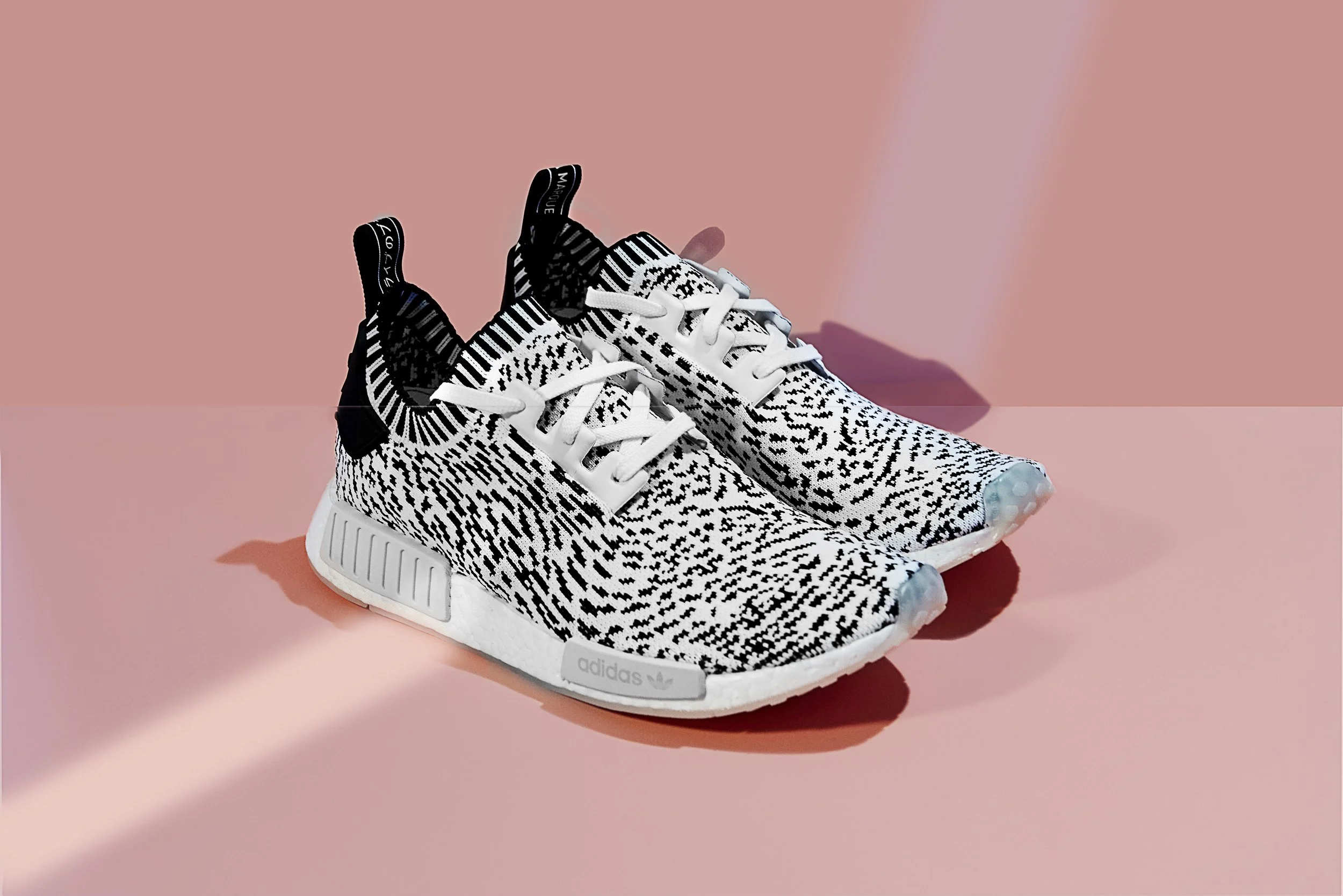 BLACK AND WHITE ADIDAS RUNNING SNEAKERS