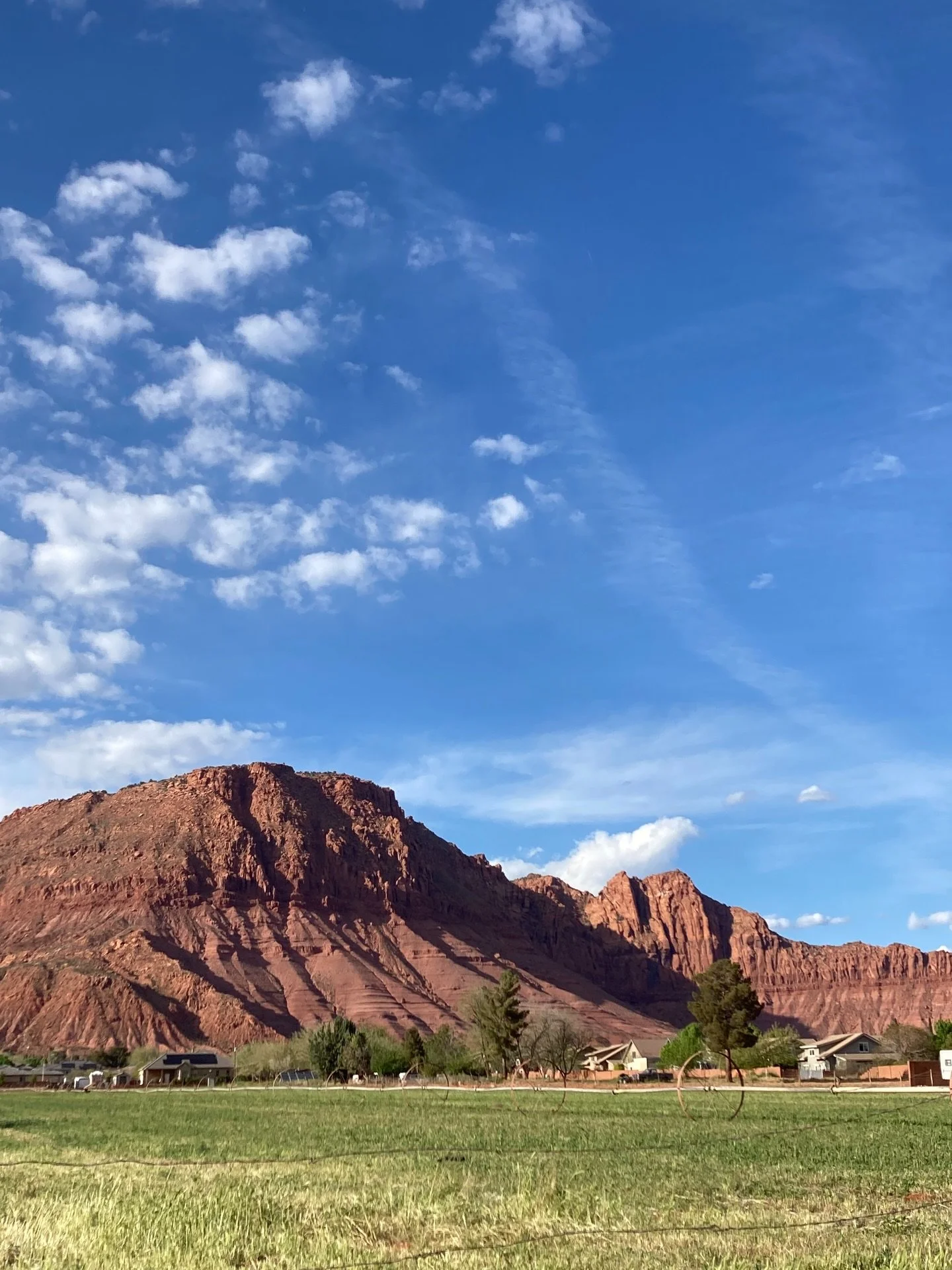 Southern Utah 🏜️😍 if you&rsquo;ve been thinking about adding a casita, remodeling a bathroom, or building a garage&hellip; send us a dm or reach out through our website, link in bio. B. Skelton is a licensed and insured general contractor and works