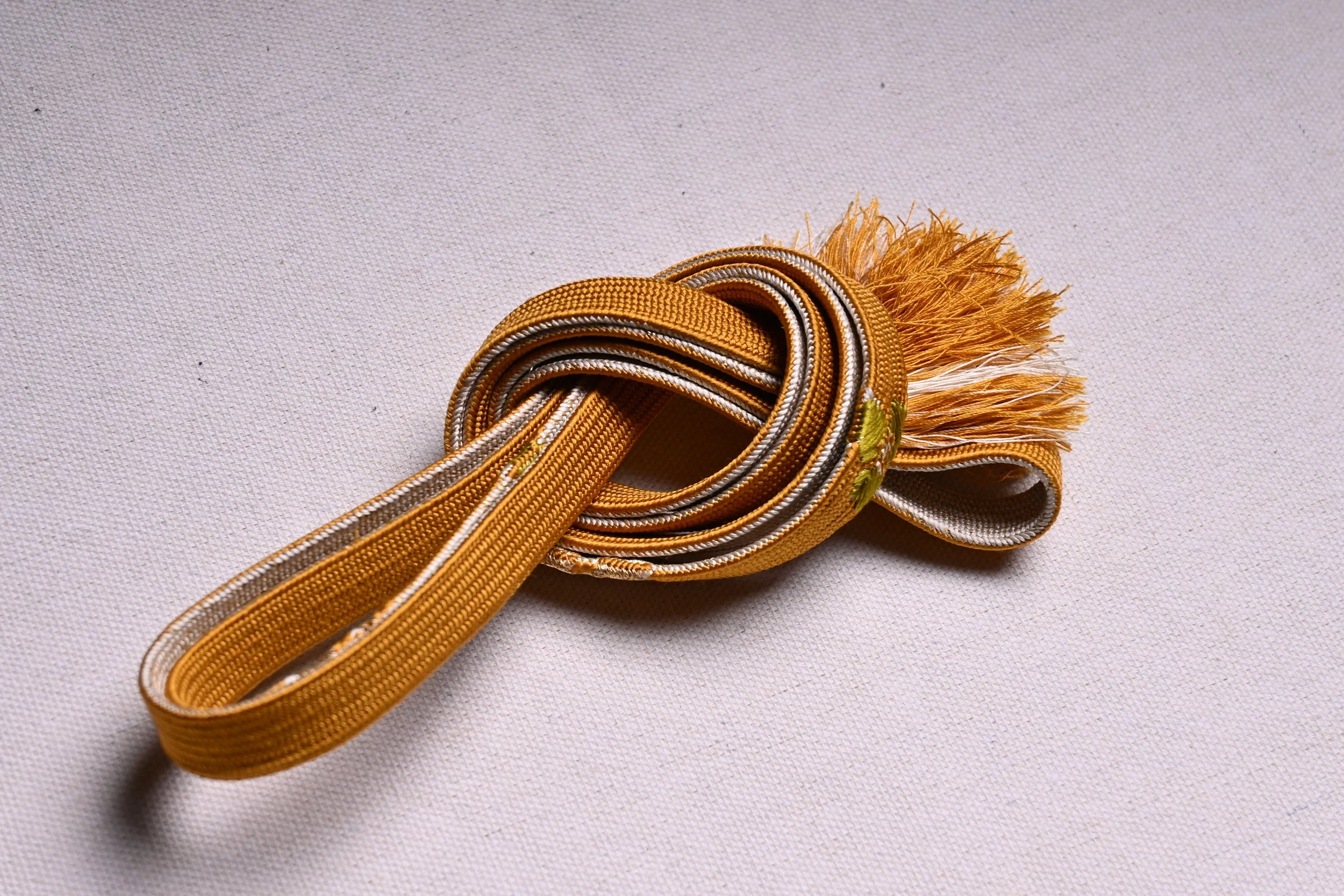 [CUSTOM] Vintage Kumihimo Silk Gold Mustard White