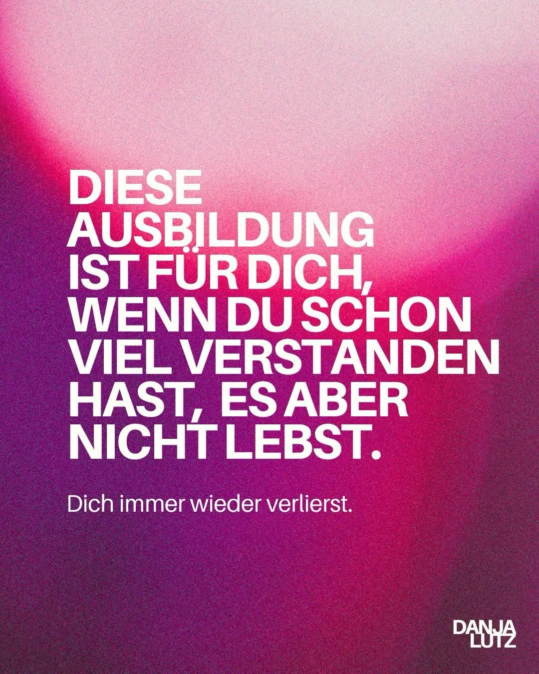 Die Welt braucht Menschen, die mitten zwischen den Polen stehen k&ouml;nnen, ohne durchzubrennen. Weil die Verbindung zu dem einen steht. 

Diese Ausbildung zeigt dir, wie du das machst. Was nonduales Praktizieren bedeutet und wie sehr es das Verst&a